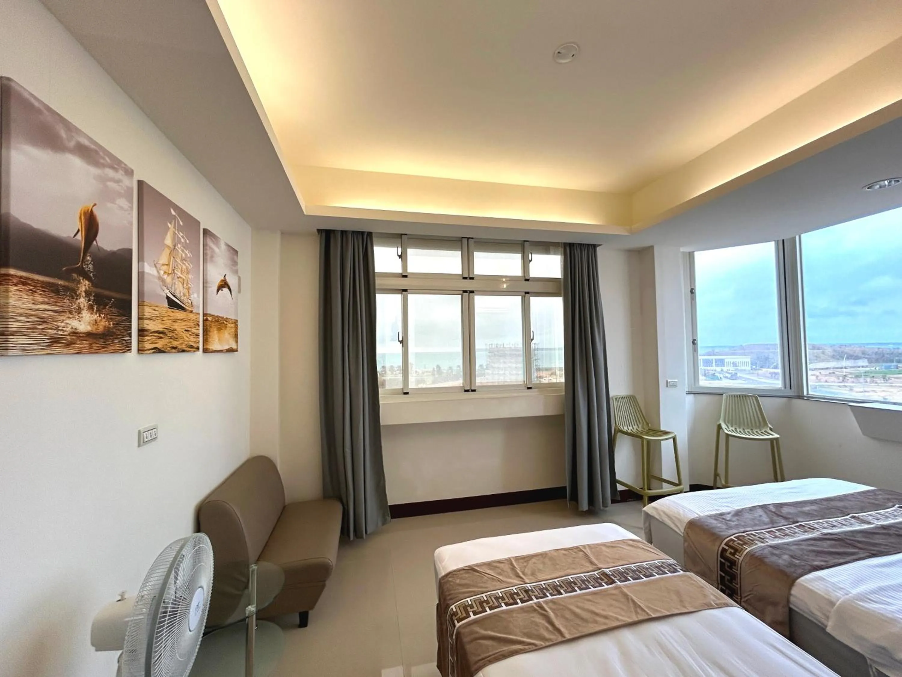 Photo of the whole room, Bed in Cherry Inn