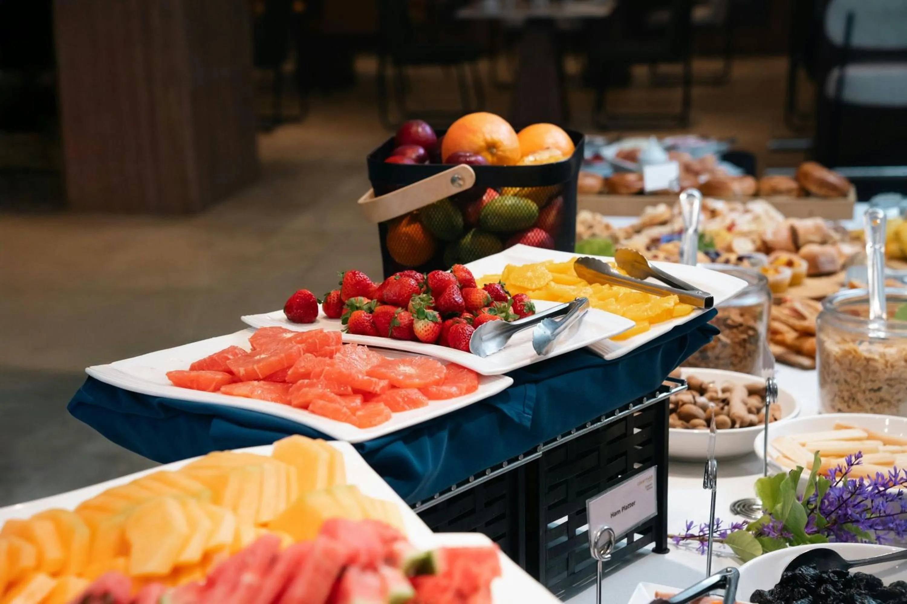 Lounge or bar in Courtyard by Marriott Bridgetown, Barbados