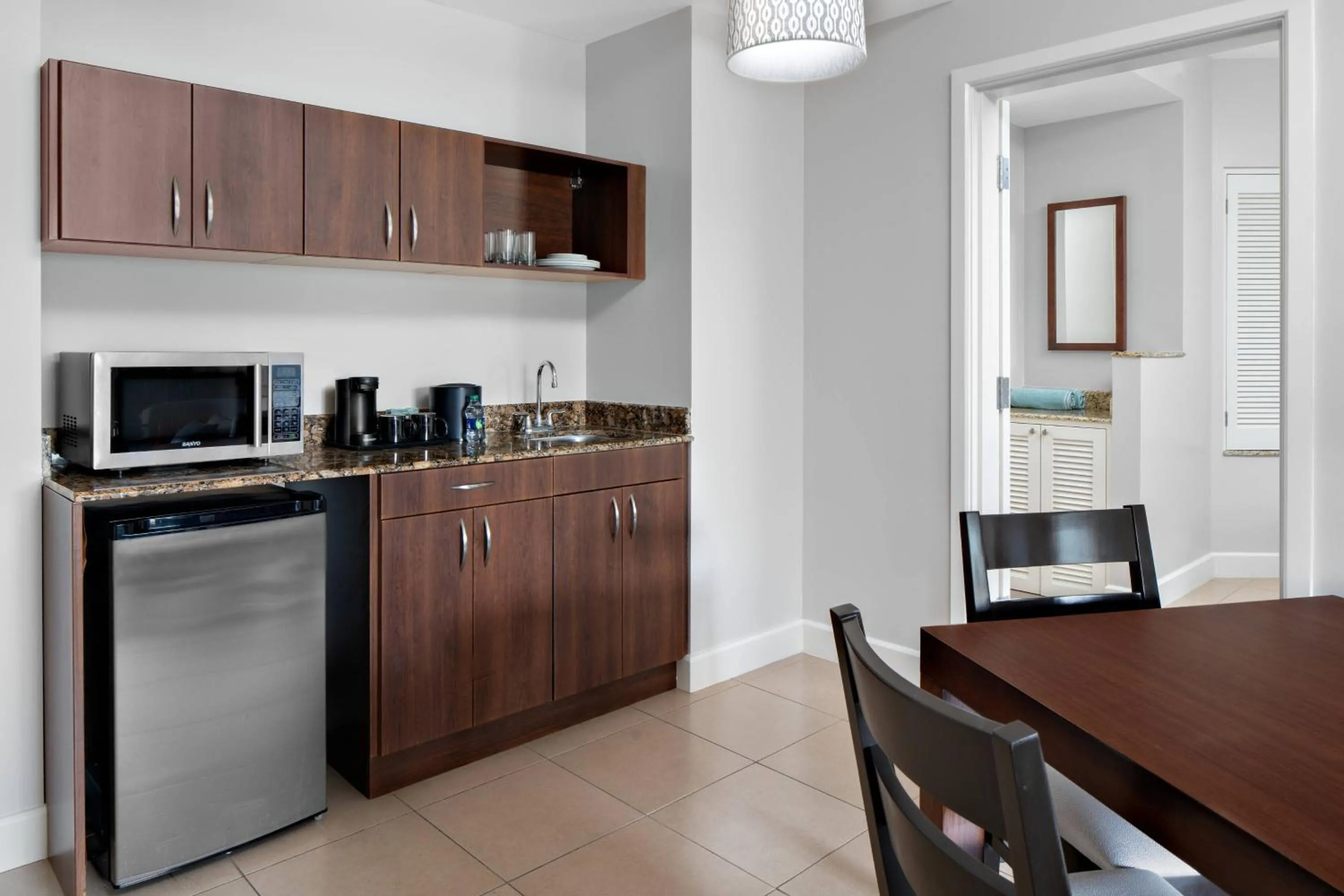Kitchen or kitchenette in Courtyard by Marriott Bridgetown, Barbados