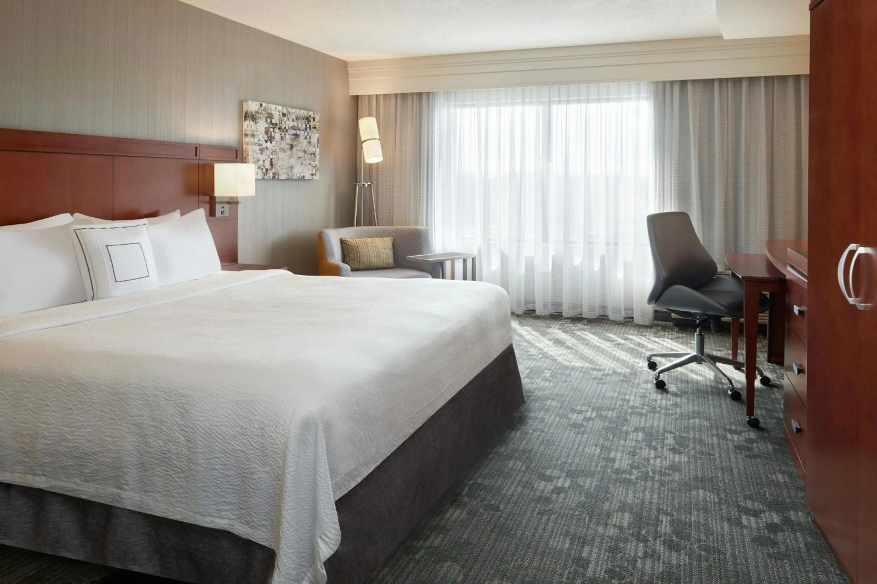 Photo of the whole room, Bed in Courtyard by Marriott Kingston Highway 401