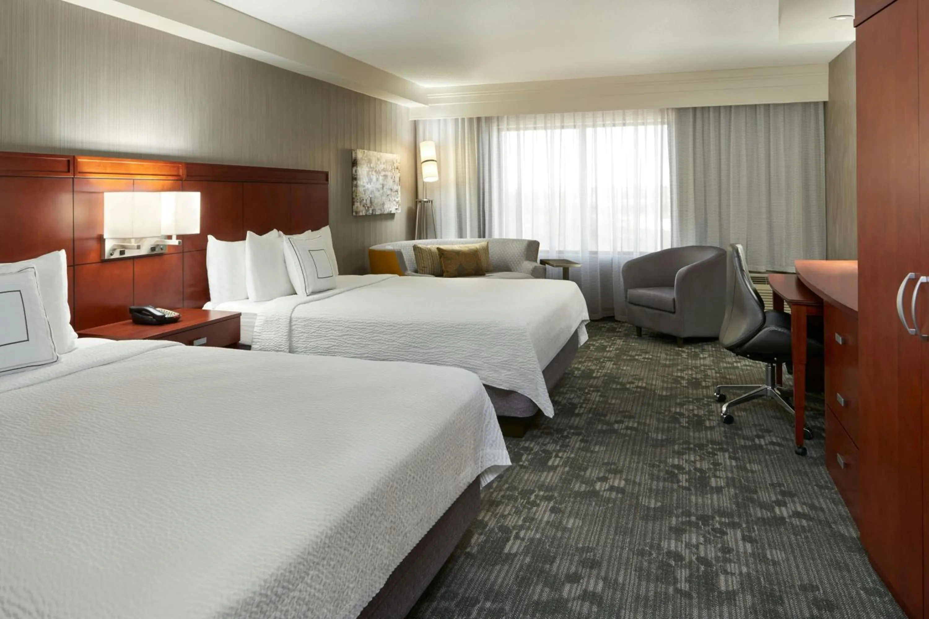 Photo of the whole room, Bed in Courtyard by Marriott Kingston Highway 401