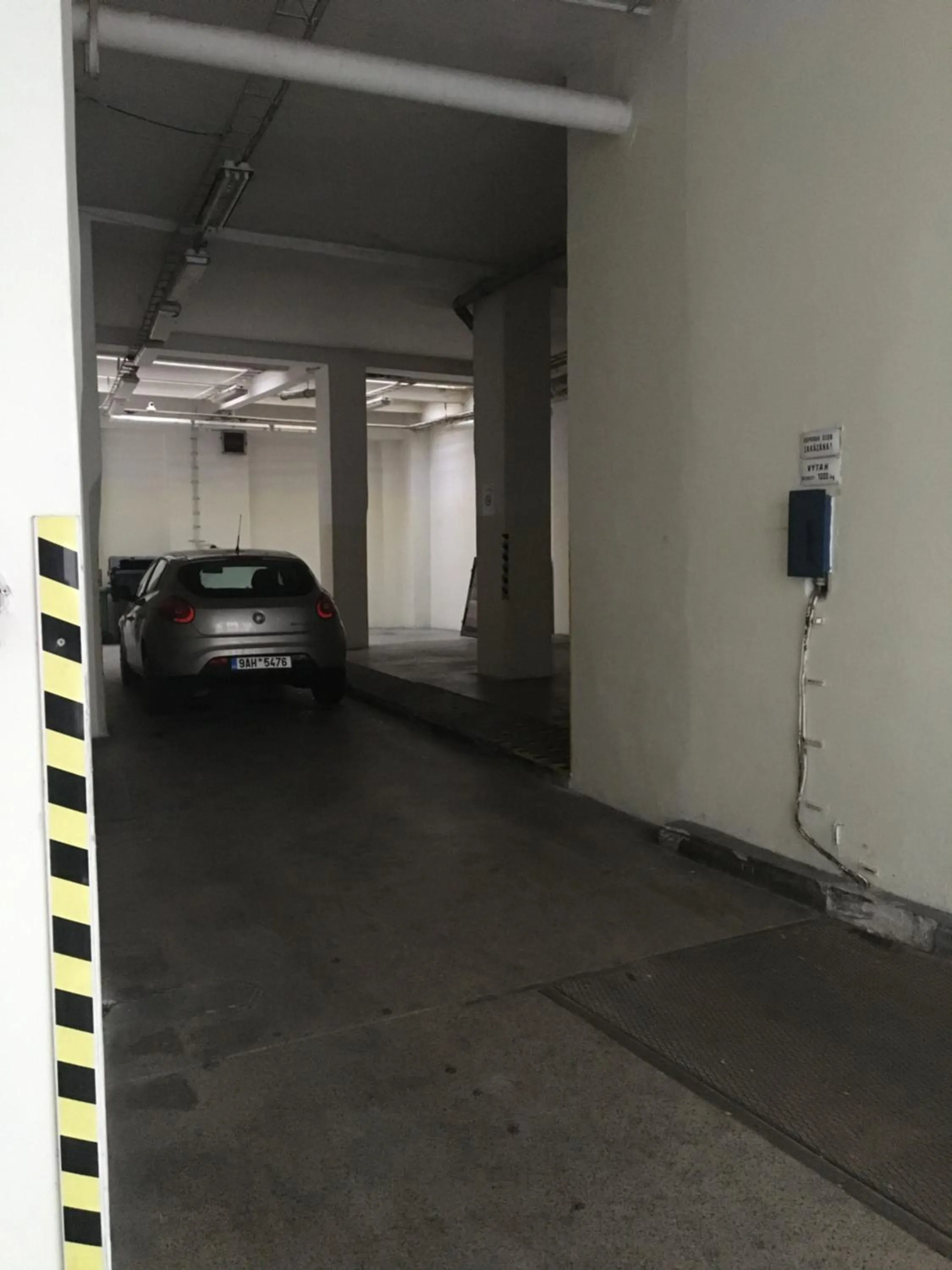 Parking in Hotel PurPur