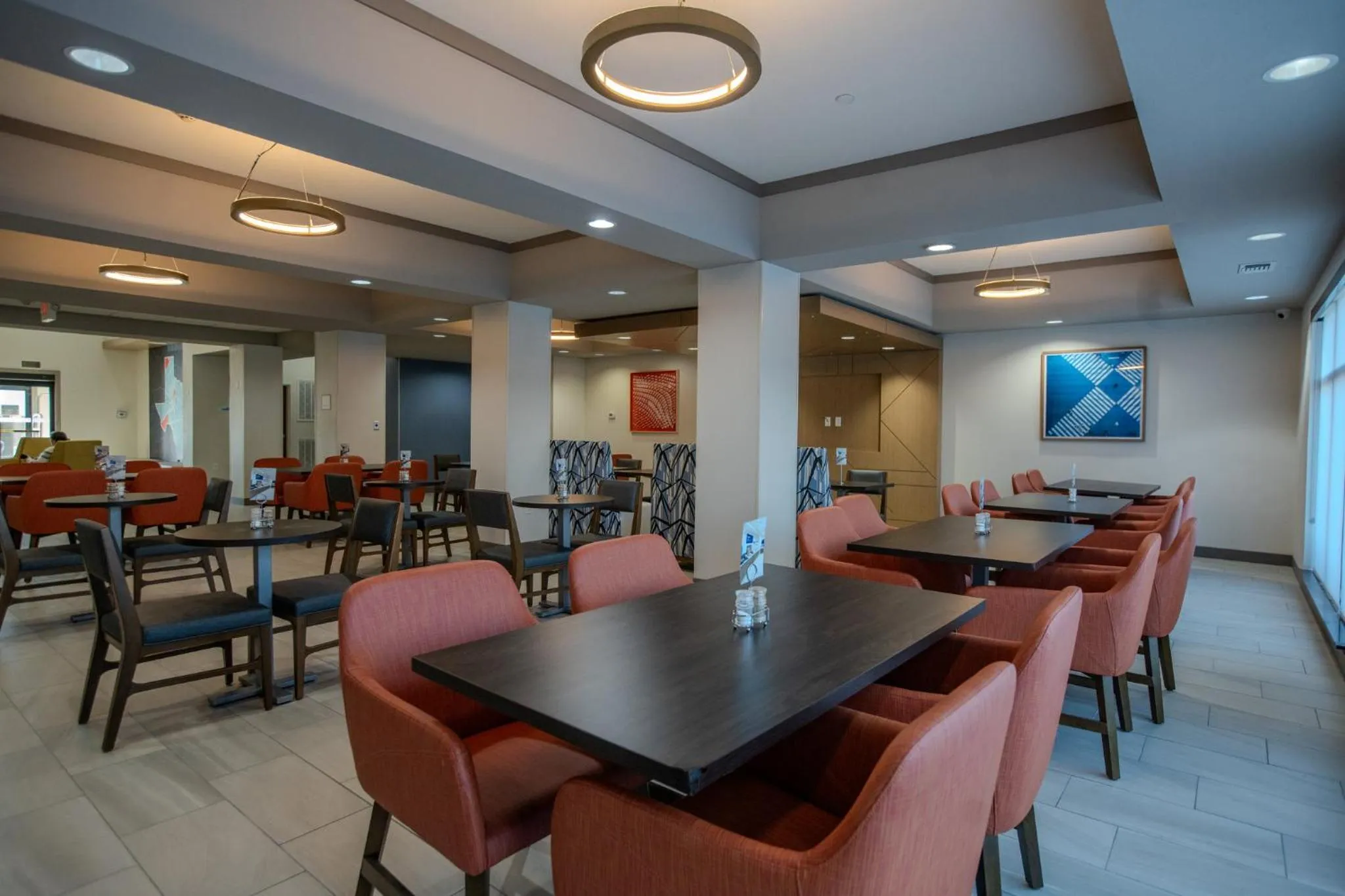 Breakfast in Holiday Inn Express & Suites Cleveland by IHG
