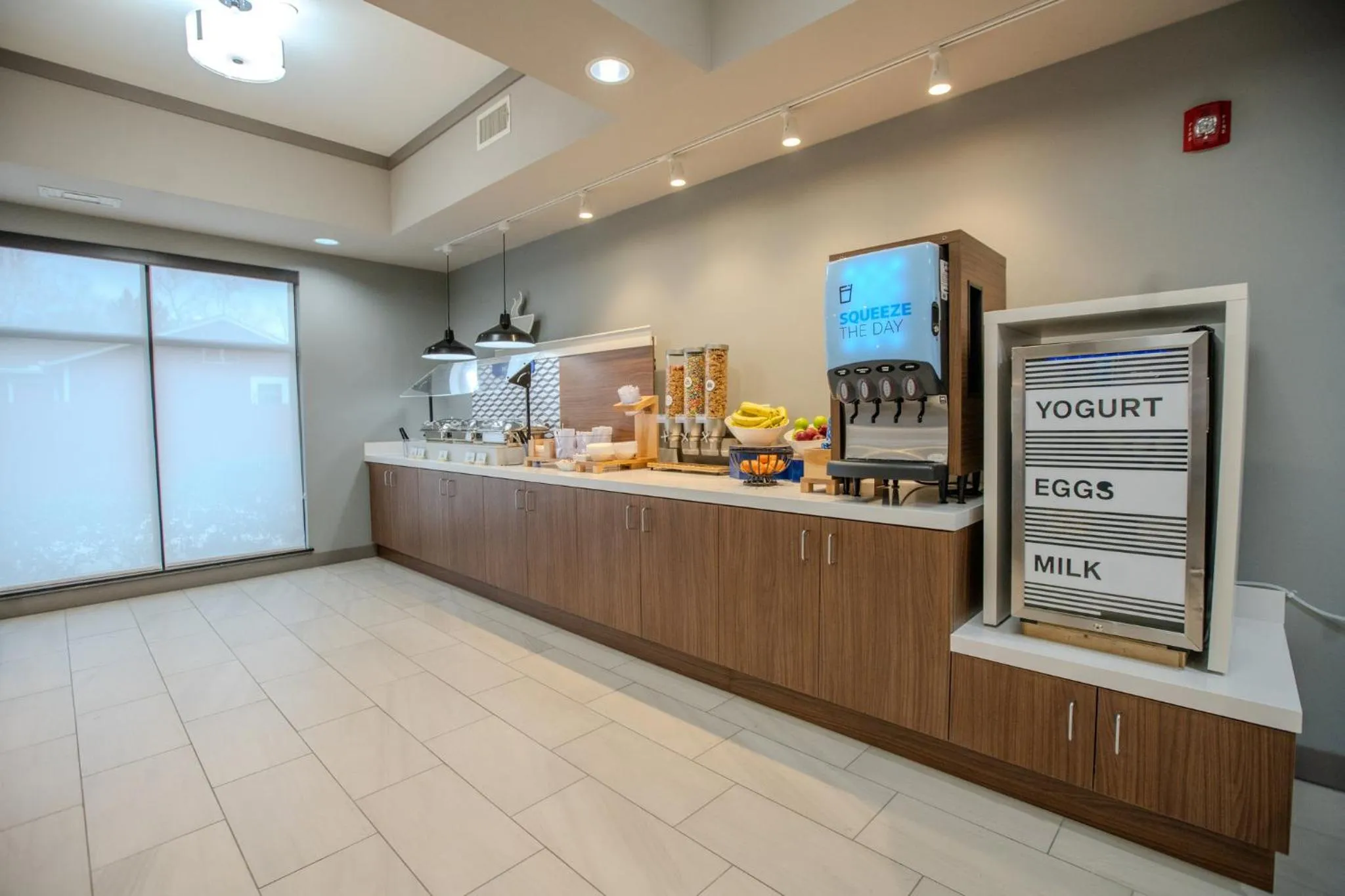 Breakfast in Holiday Inn Express & Suites Cleveland by IHG
