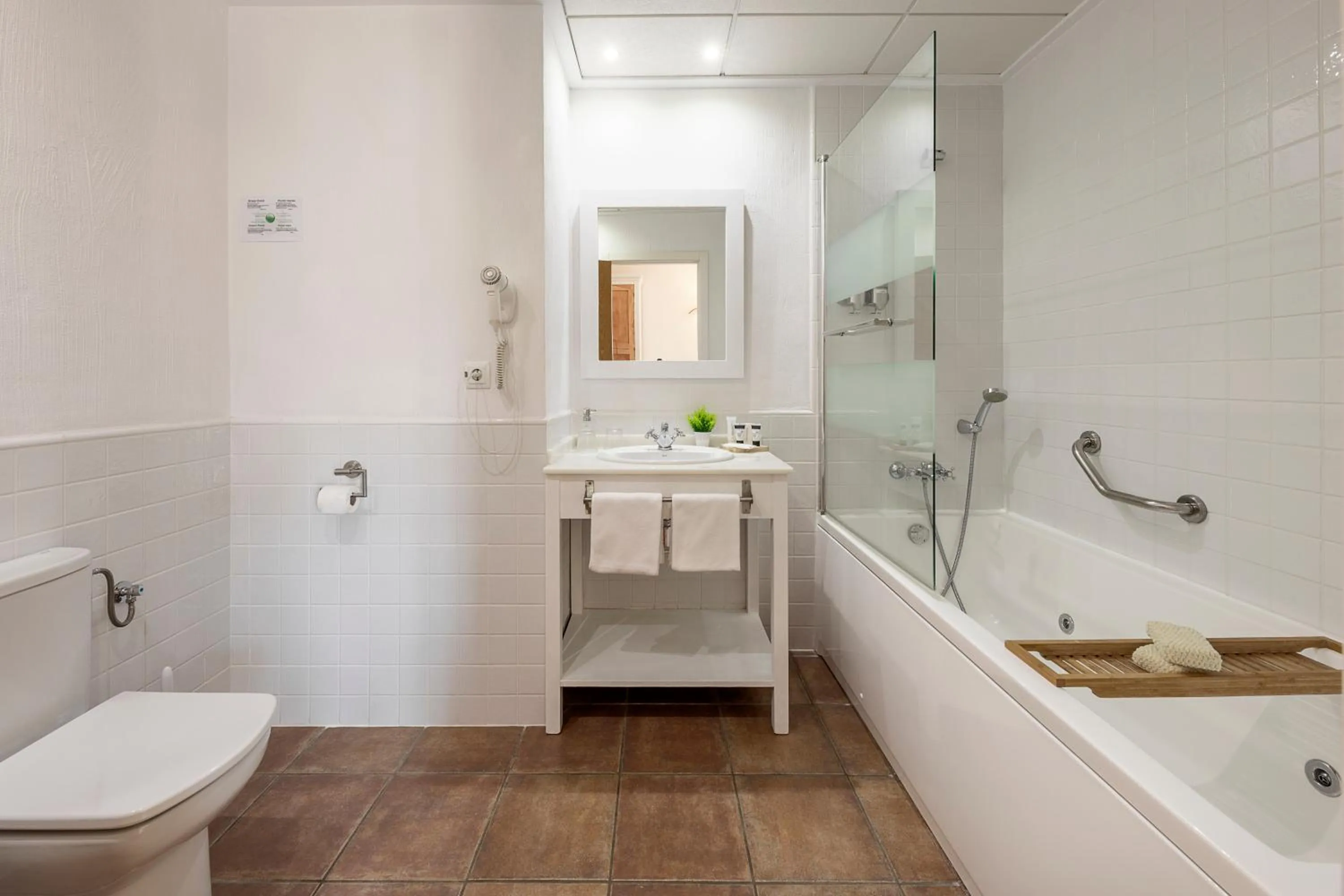 Hot Tub in Hotel La Sitja - Adults only