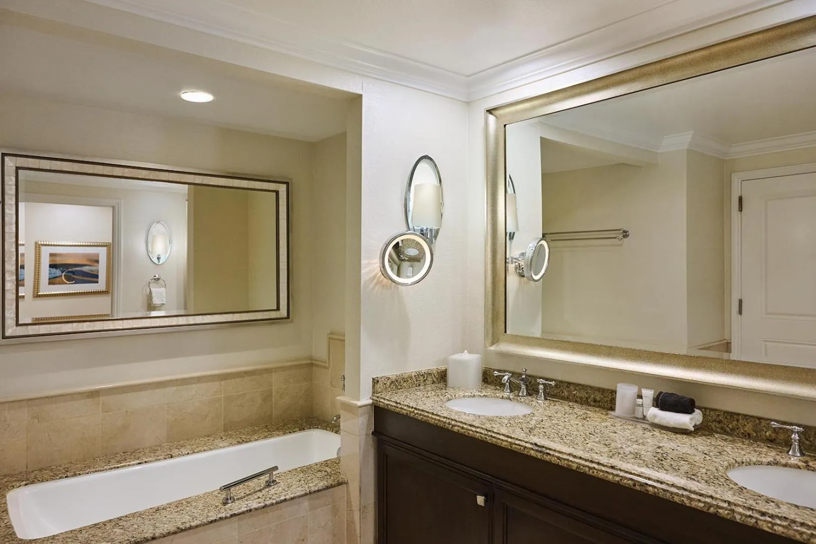 Bathroom in Balboa Bay Resort