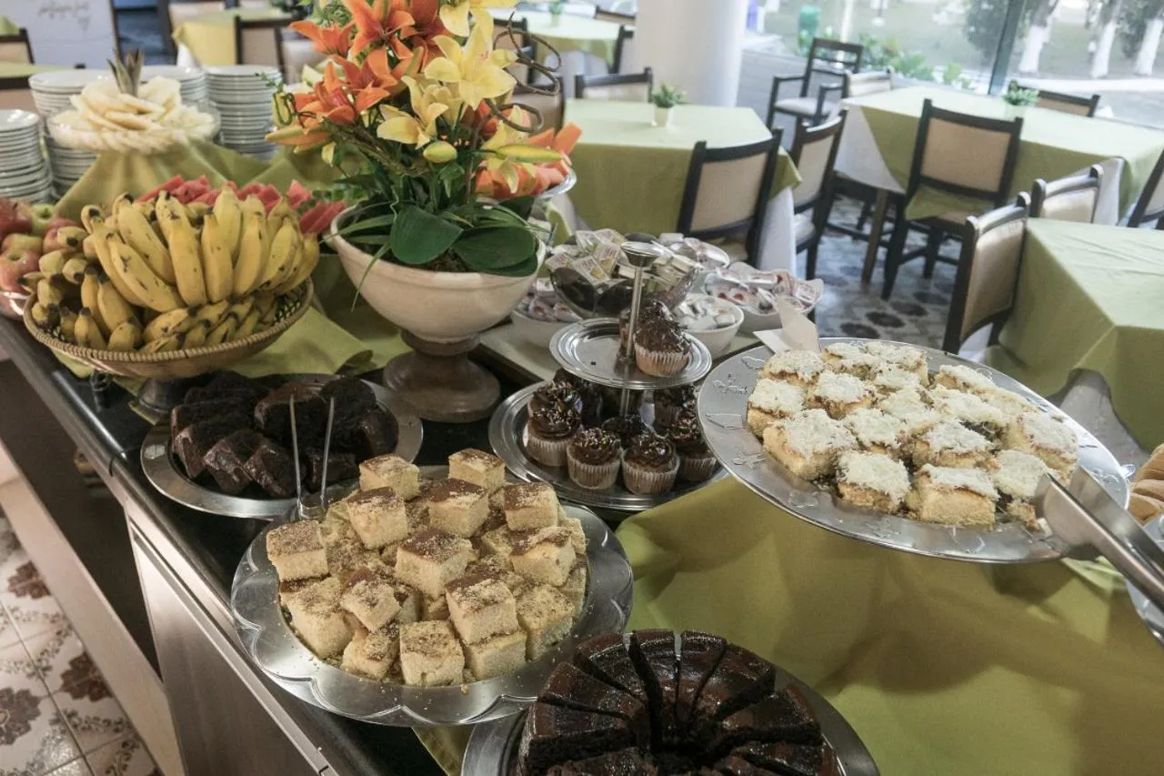 Restaurant/places to eat in Ravena Cassino Hotel