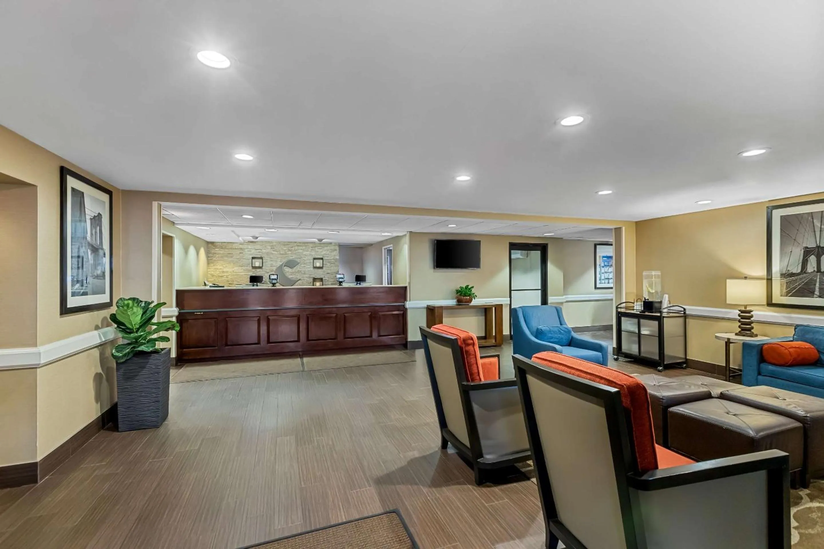 Lobby or reception in Comfort Inn & Suites Somerset - New Brunswick
