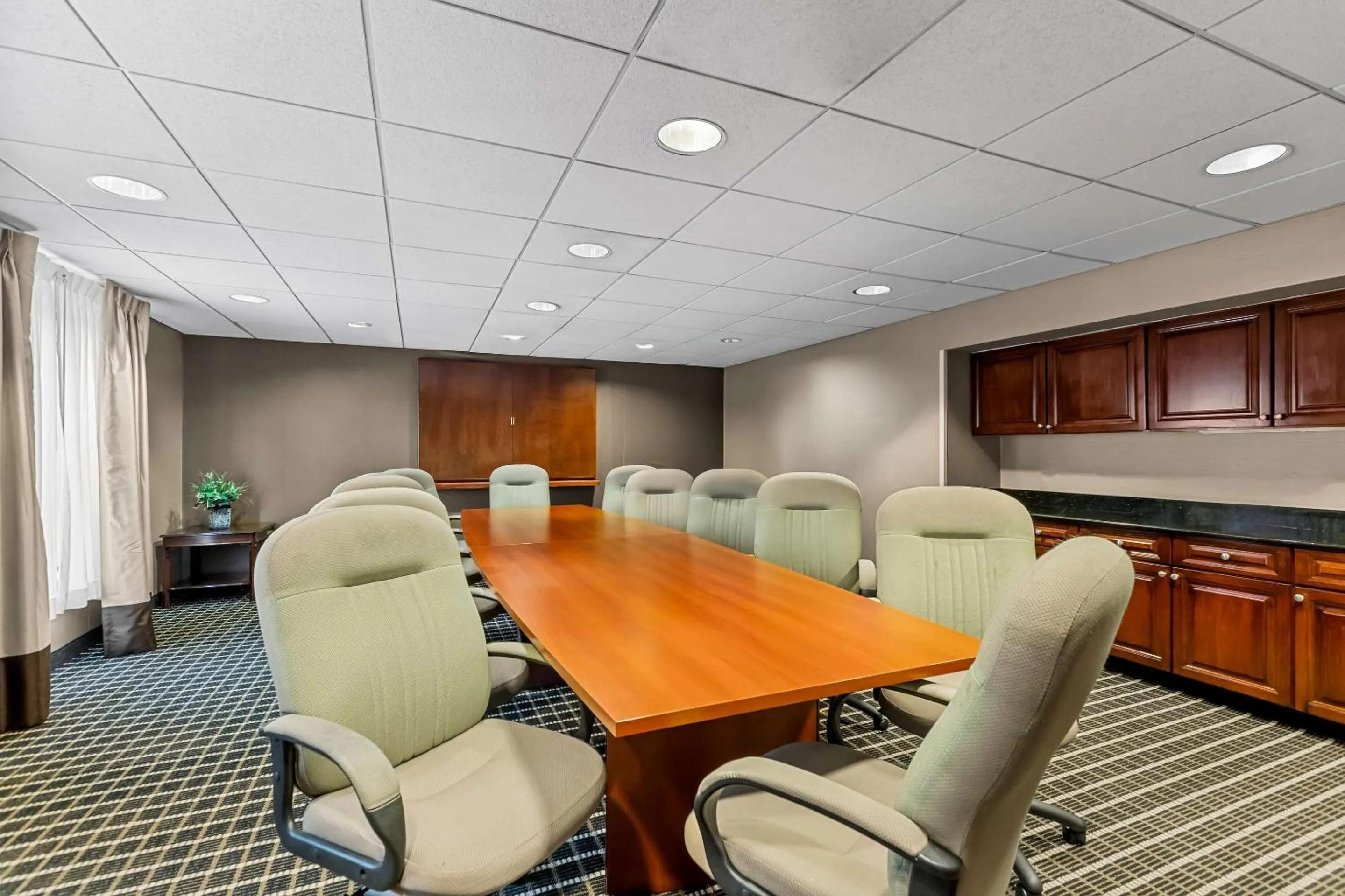 Meeting/conference room in Comfort Inn & Suites Somerset - New Brunswick