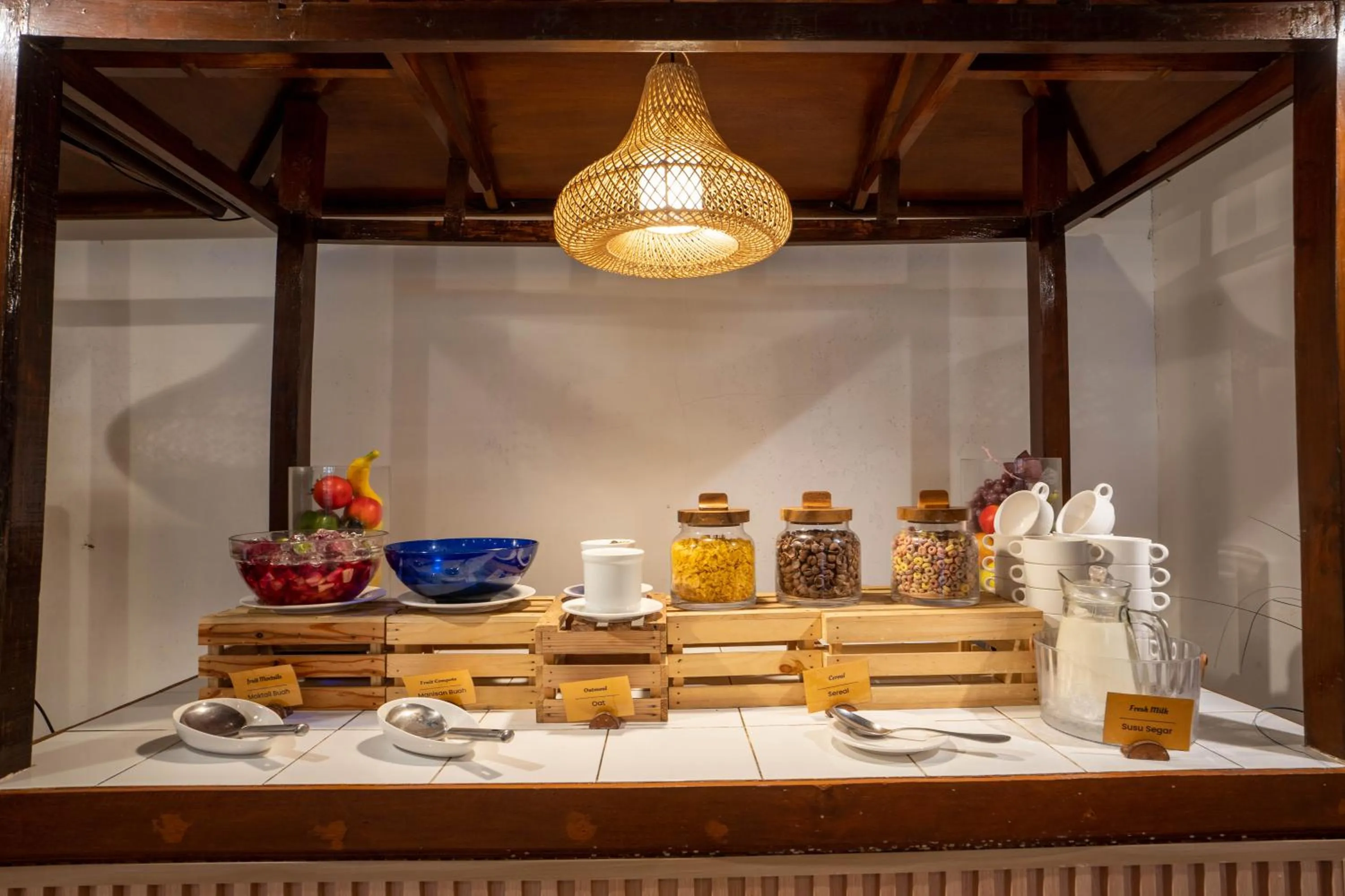 Restaurant/places to eat in Wina Holiday Villa Kuta Bali