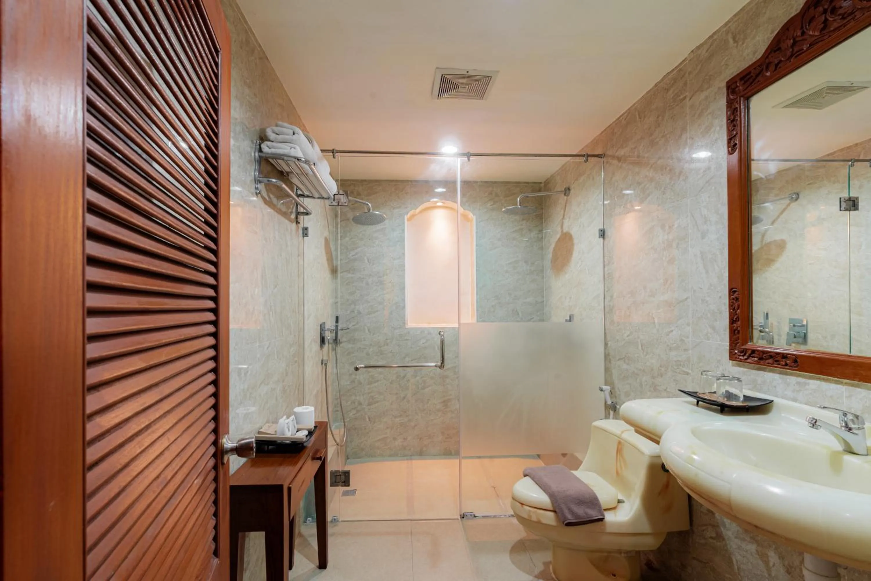 Shower in Wina Holiday Villa Kuta Bali
