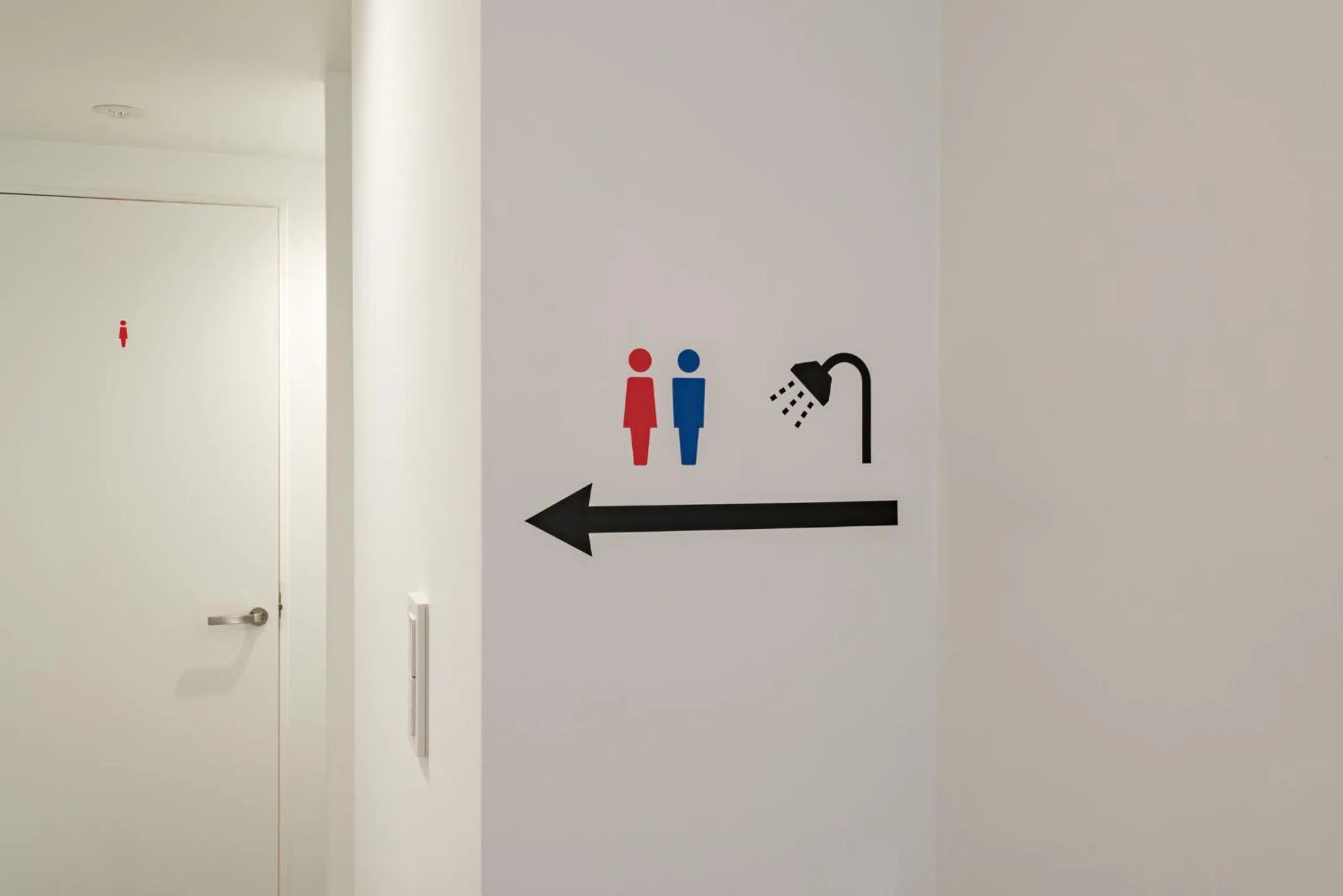 Shower in &AND HOSTEL AKIHABARA