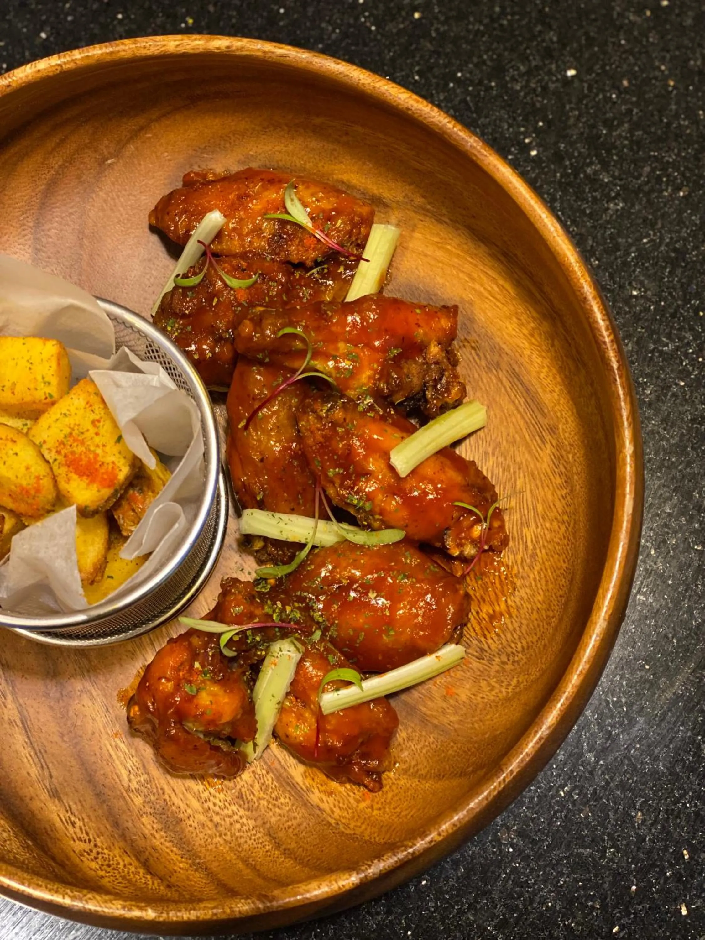 Food and drinks in Habitat Hotel