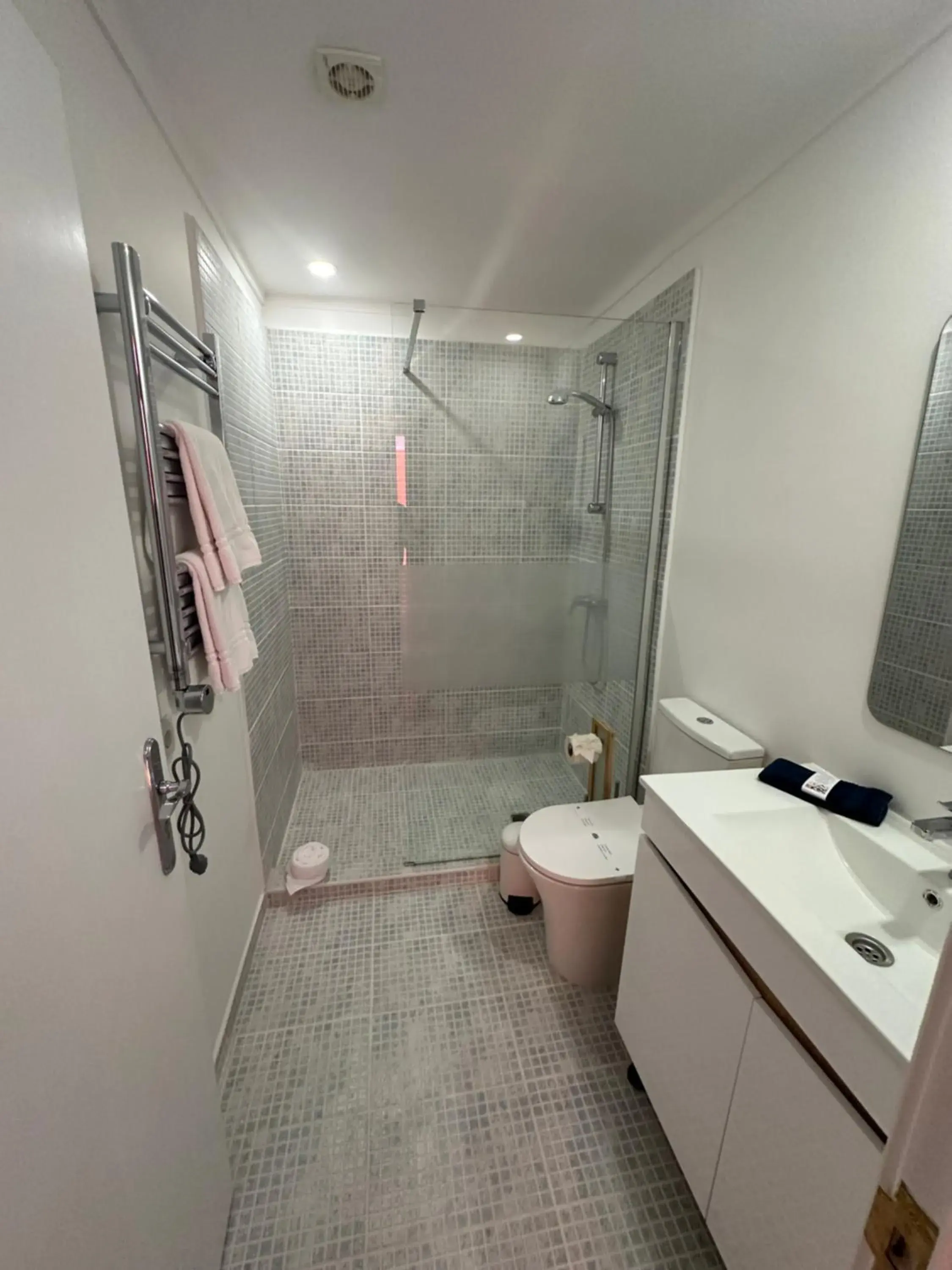 Budget Twin Room - single occupancy in Inn & Art Madeira Budget Twin Room - single occupancy in Inn & Art Madeira