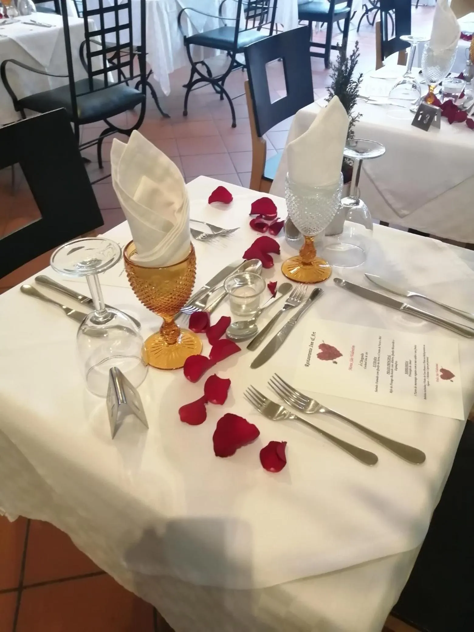 Restaurant/places to eat in Inn & Art Madeira