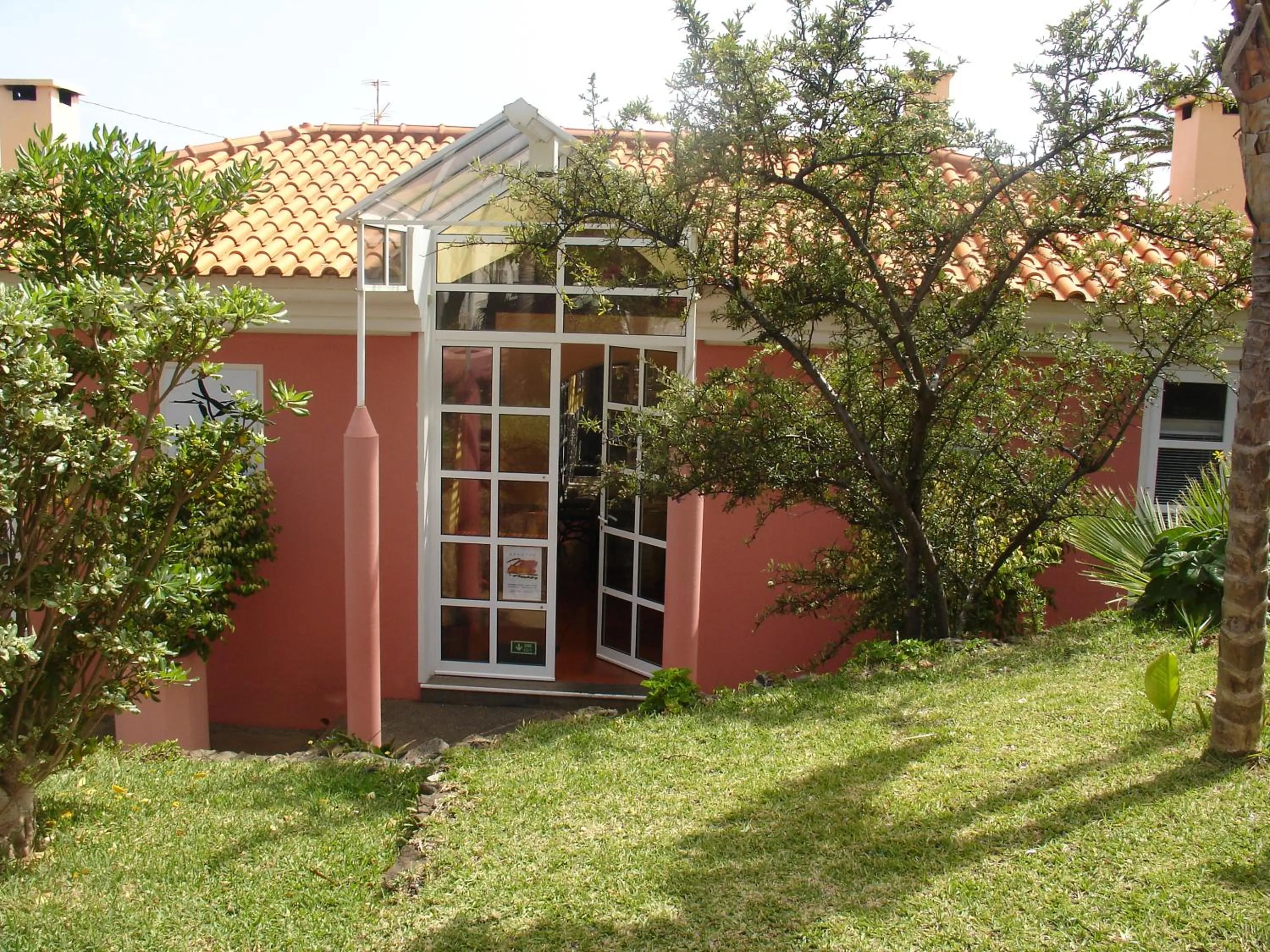 Property building in Inn & Art Madeira
