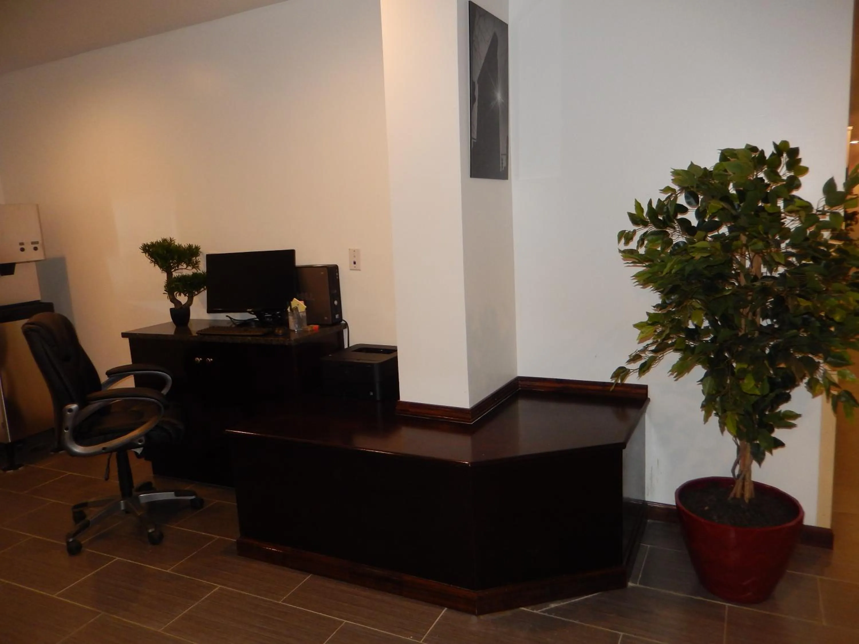Business facilities in Quality Inn near Sunset Park
