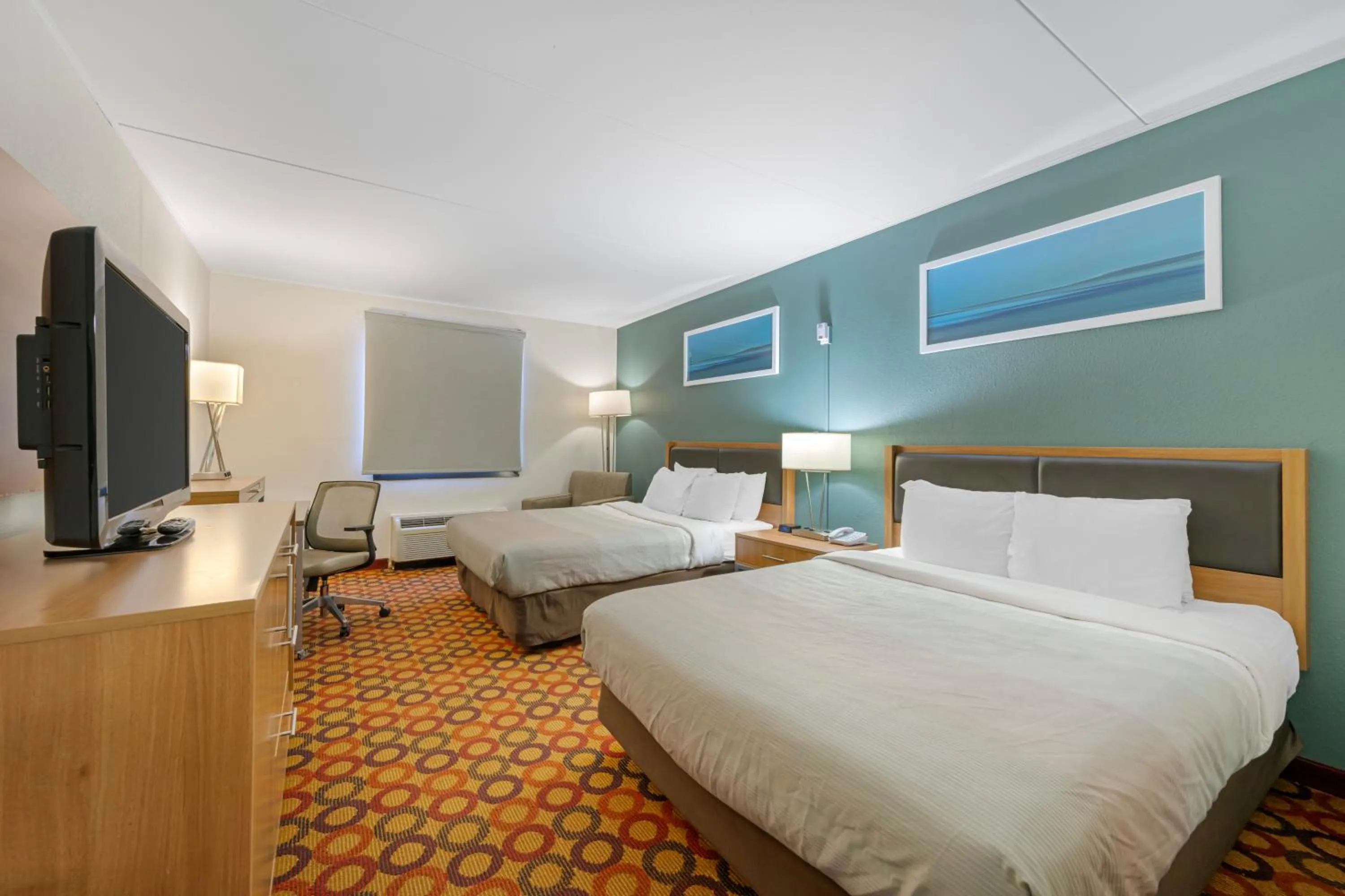 Bed in Quality Inn Enola - Harrisburg