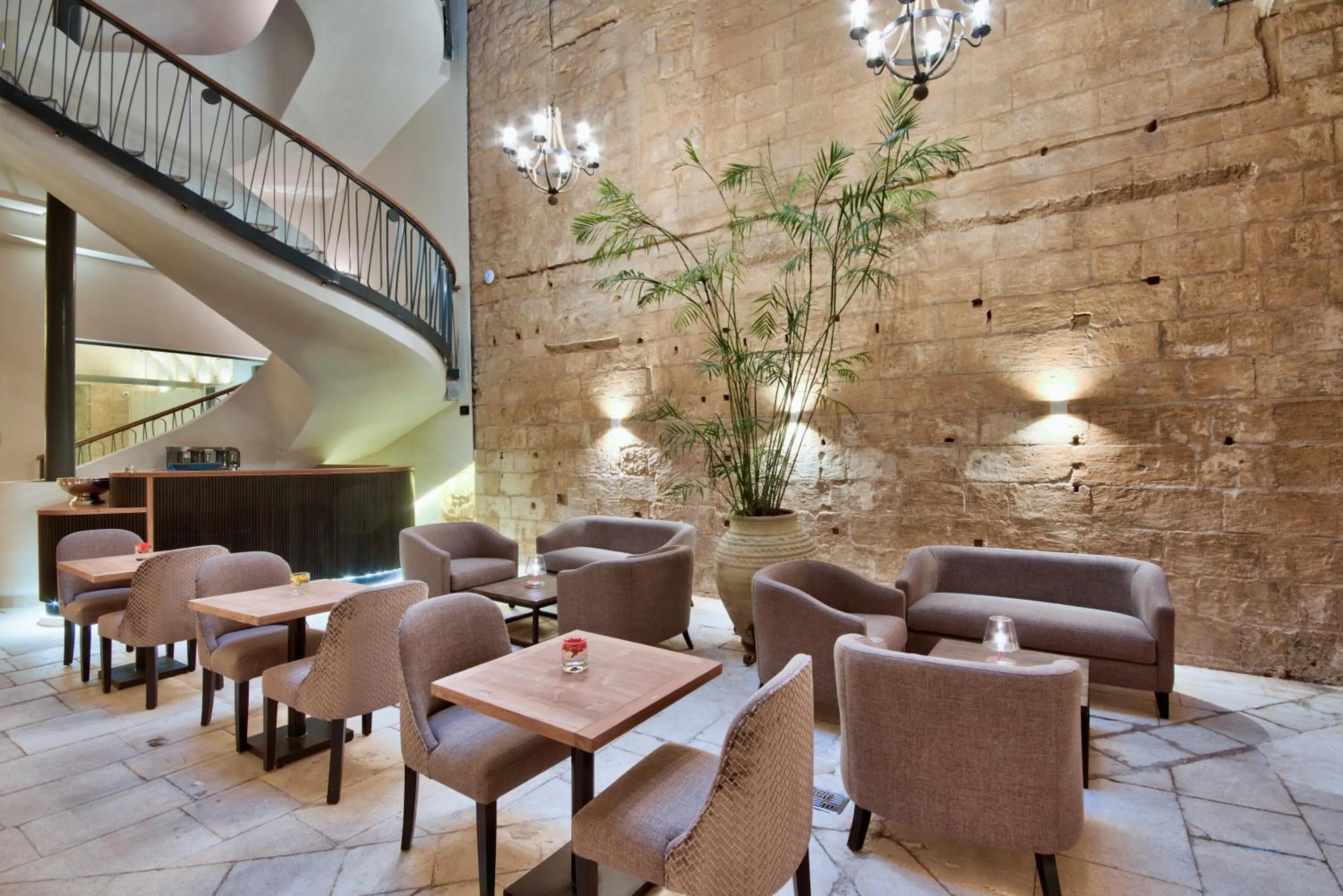 Patio in 66 Saint Paul's & Spa