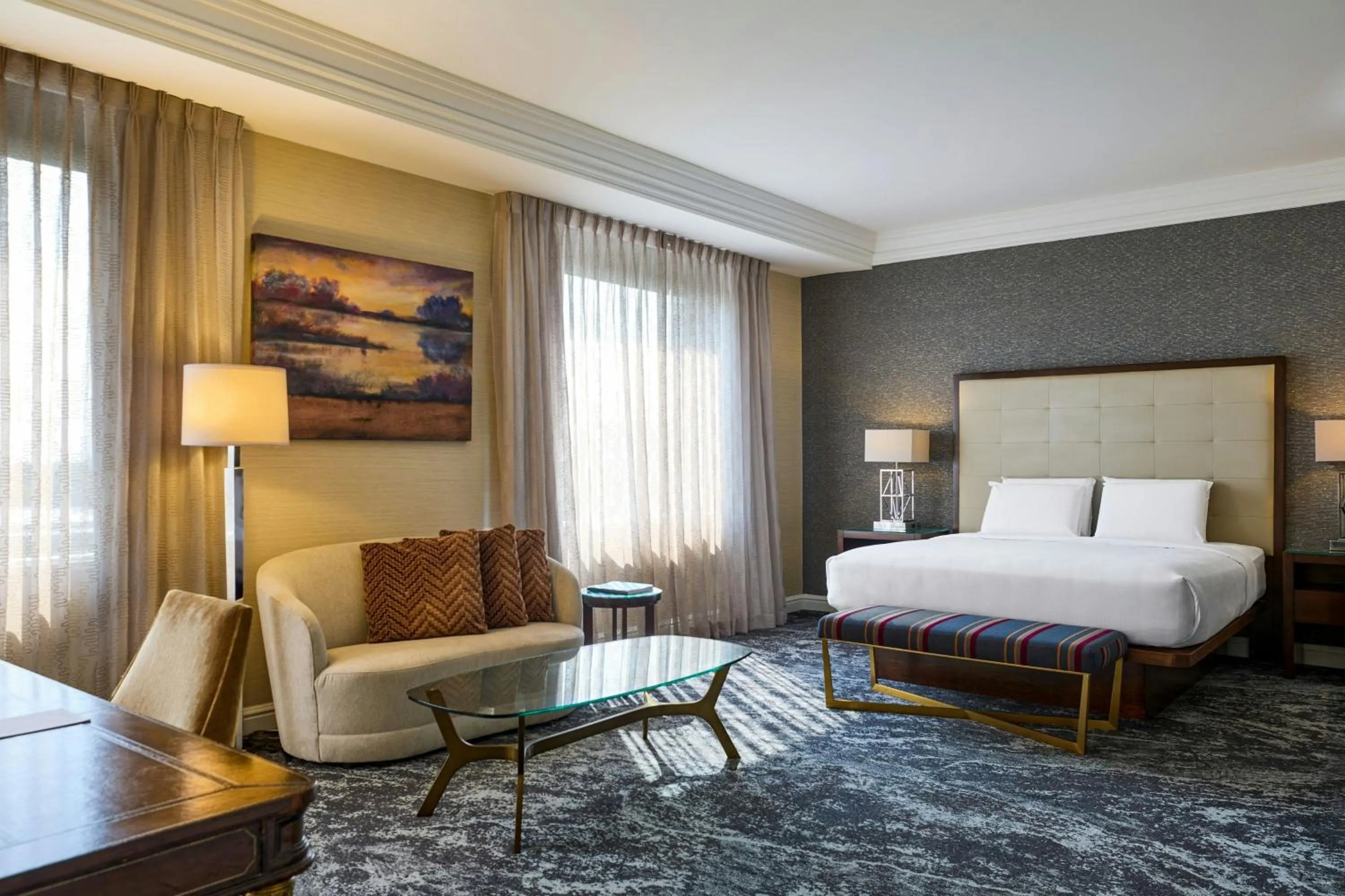 Bedroom, Bed in The Henry, Autograph Collection