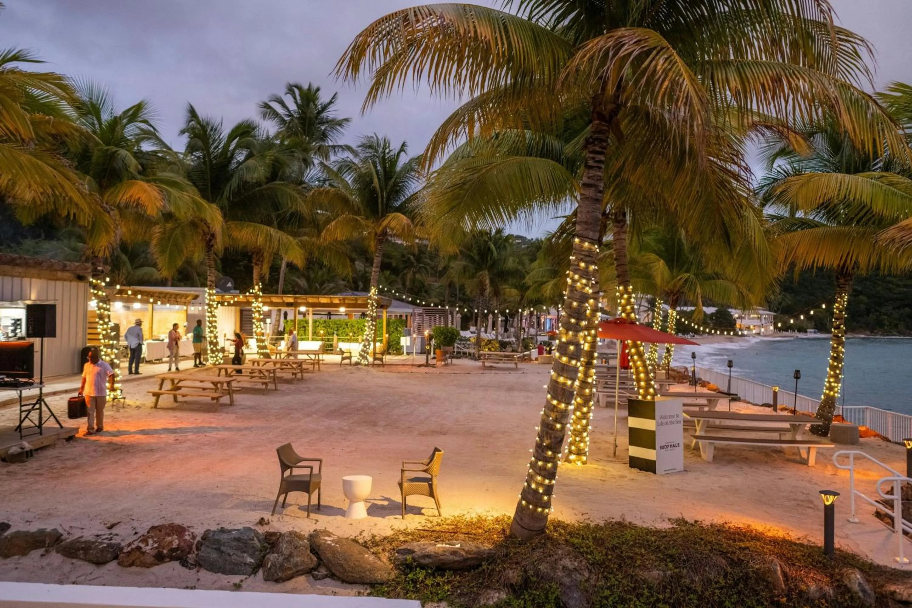 Restaurant/places to eat in The Westin St Thomas Beach Resort & Spa