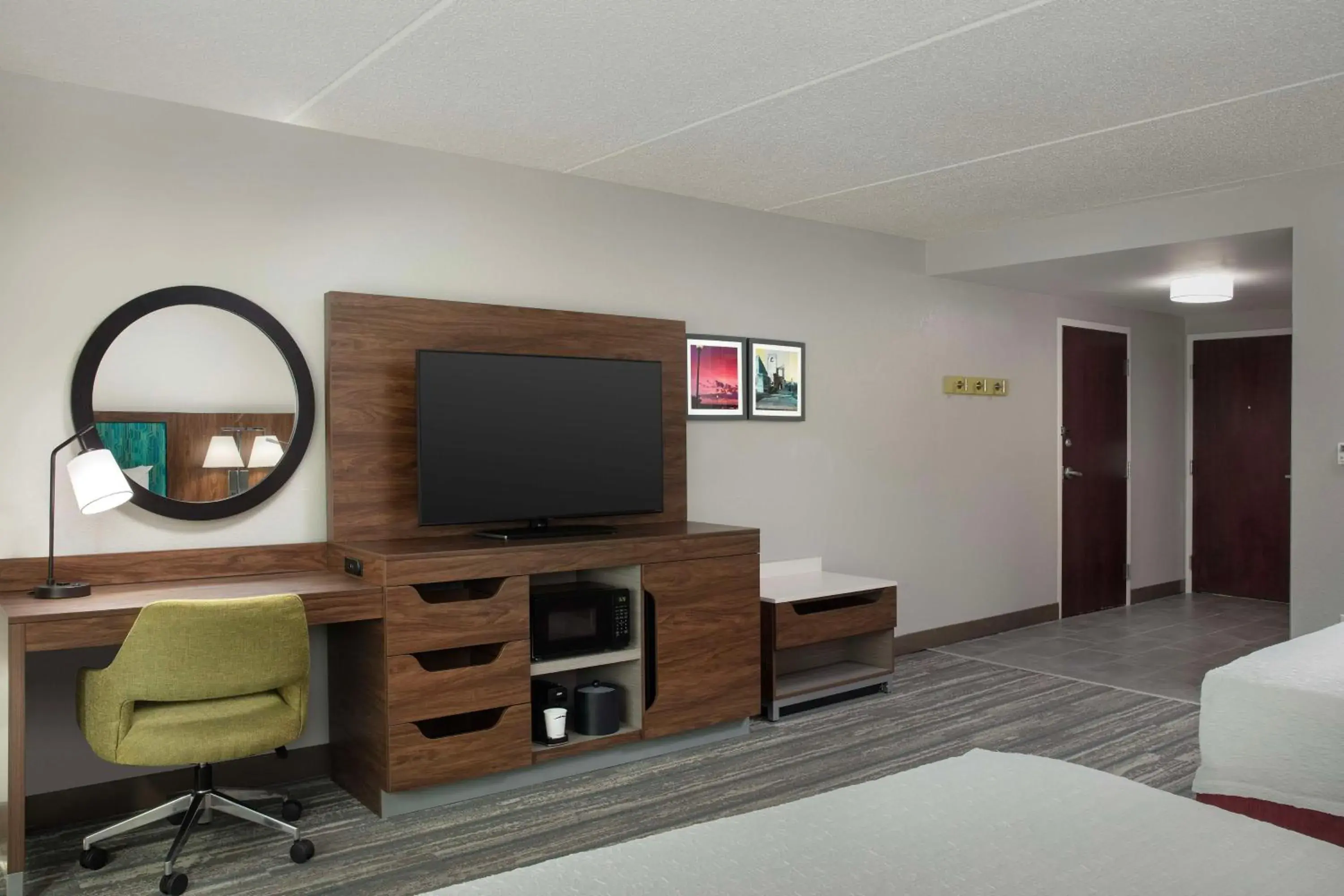 Queen Room with Two Queen Beds - Mobility and Hearing Access/Non-Smoking in Hampton Inn Kingsland Queen Room with Two Queen Beds - Mobility and Hearing Access/Non-Smoking in Hampton Inn Kingsland