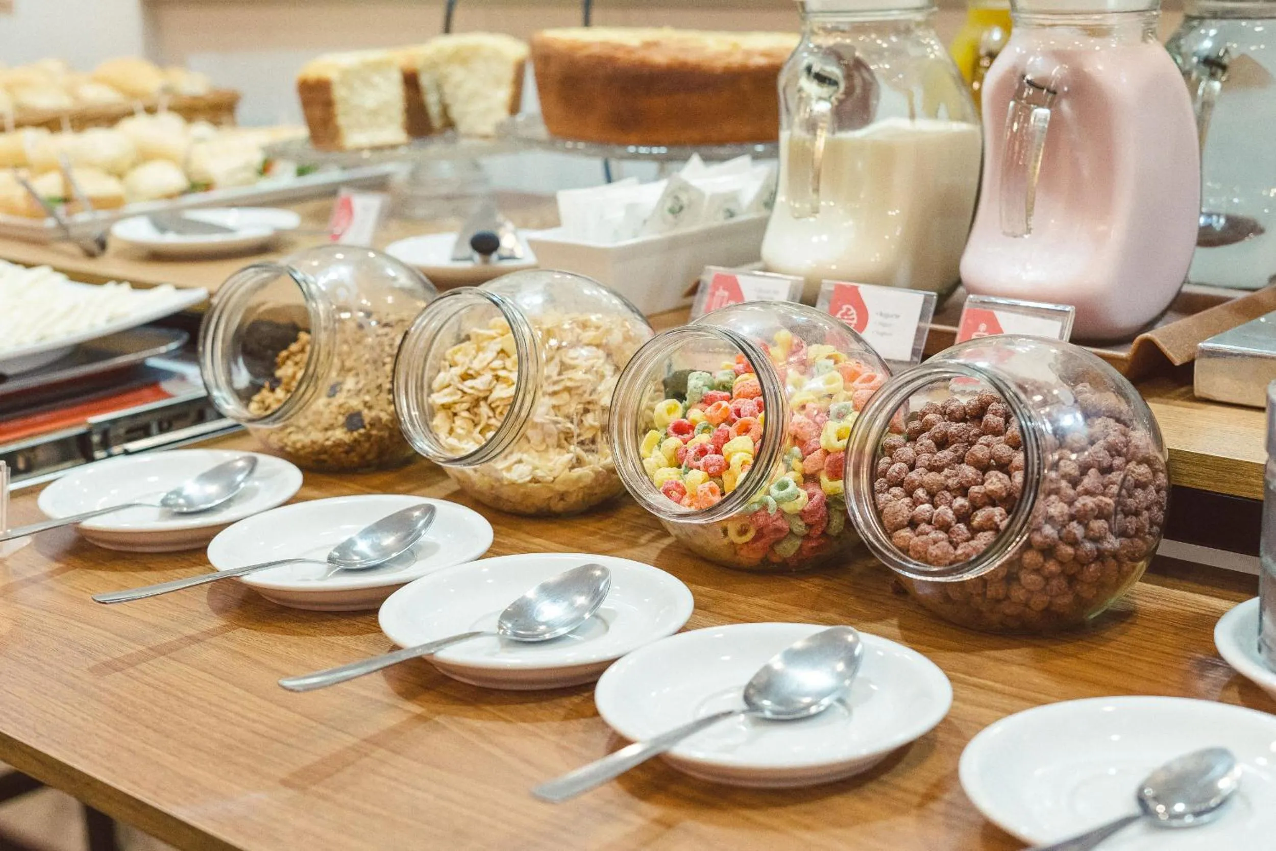 Food and drinks in CLH Suites Domingos Ferreira