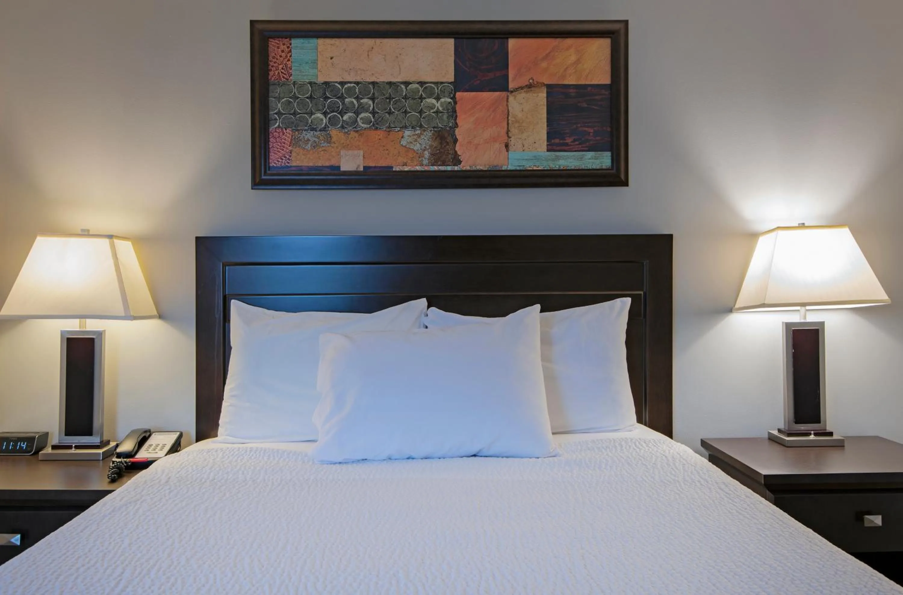 Bed in Travelodge by Wyndham Kamloops Mountview