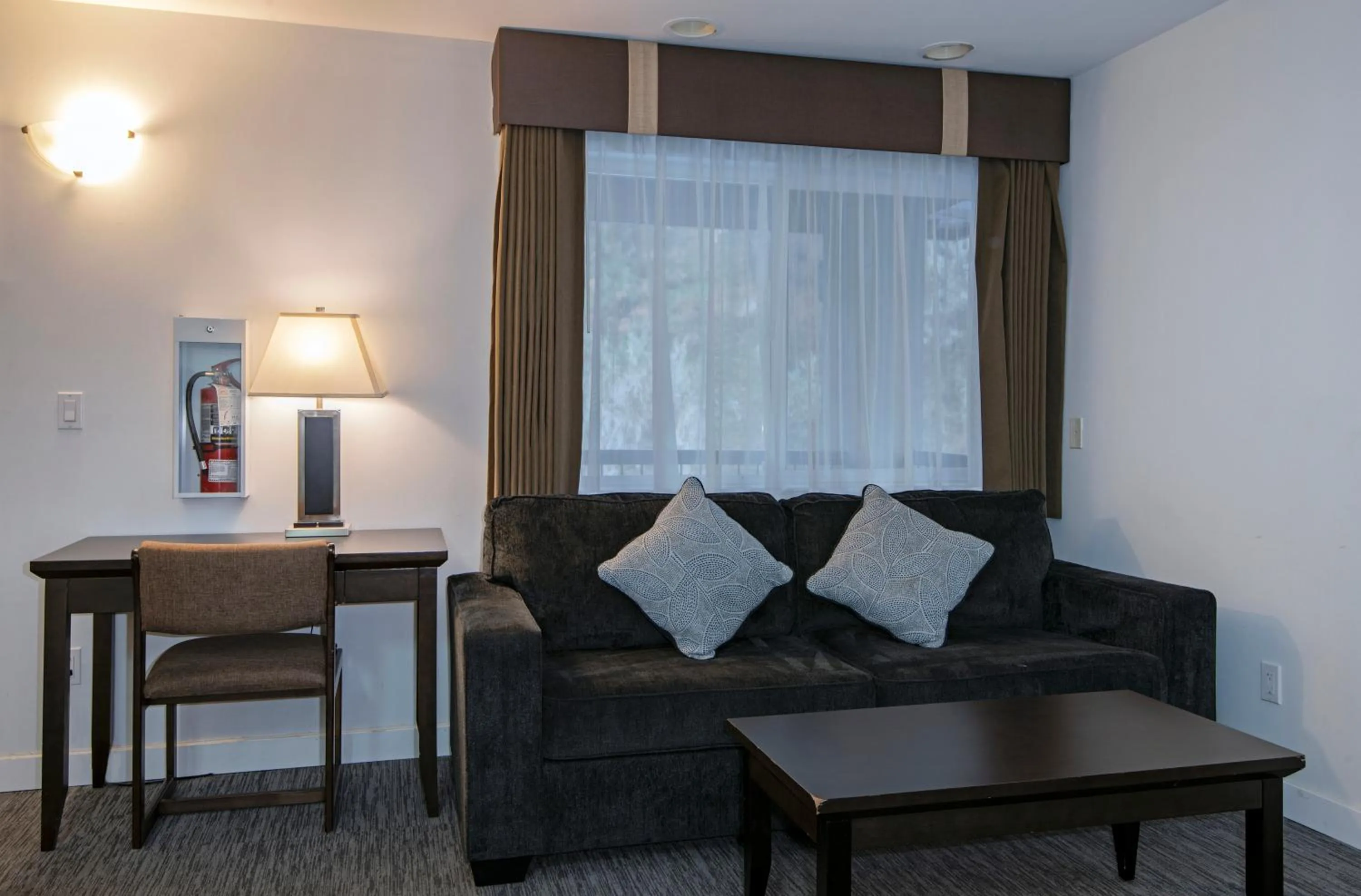 Travelodge by Wyndham Kamloops Mountview