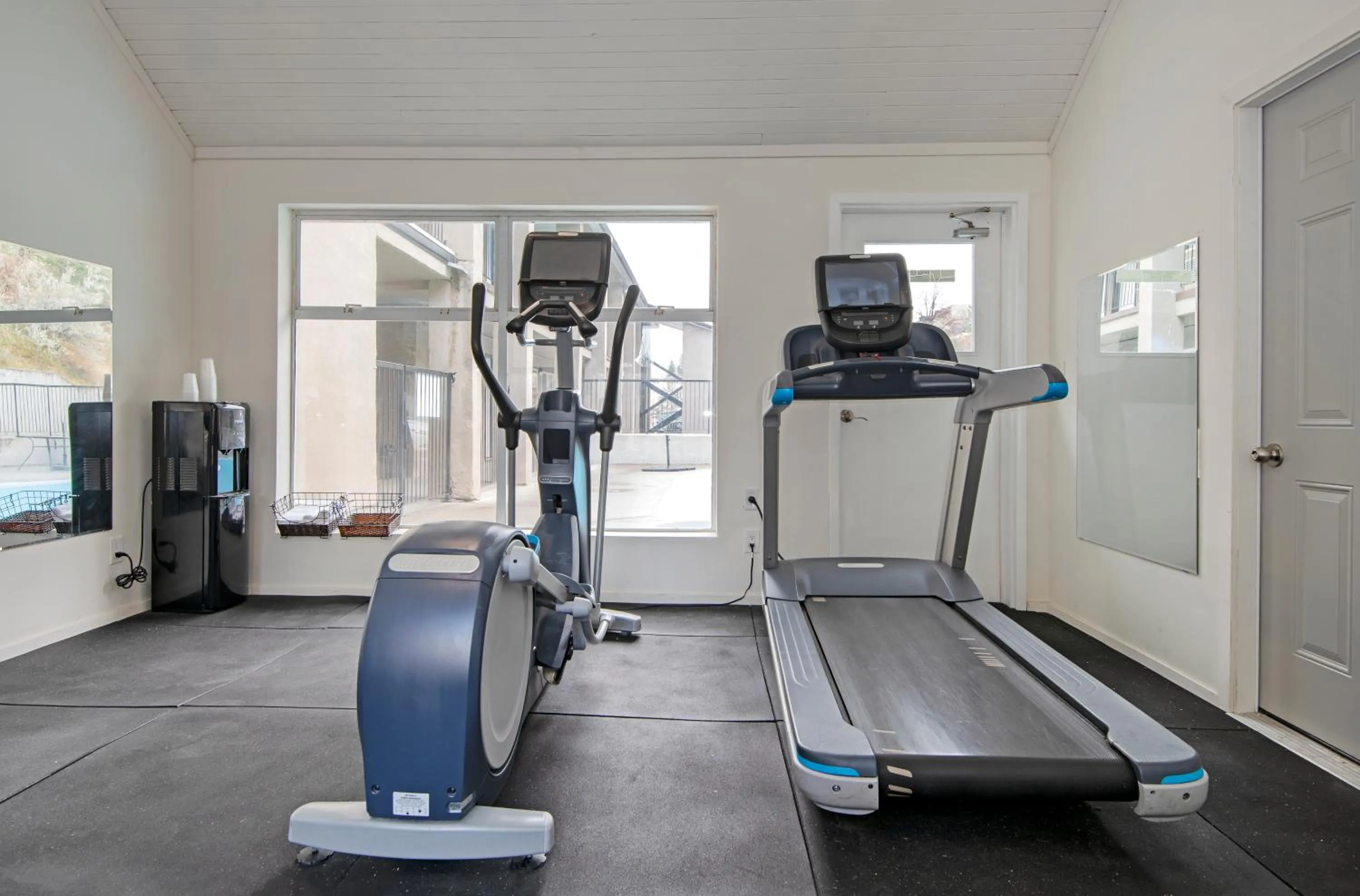 Fitness centre/facilities in Travelodge by Wyndham Kamloops Mountview