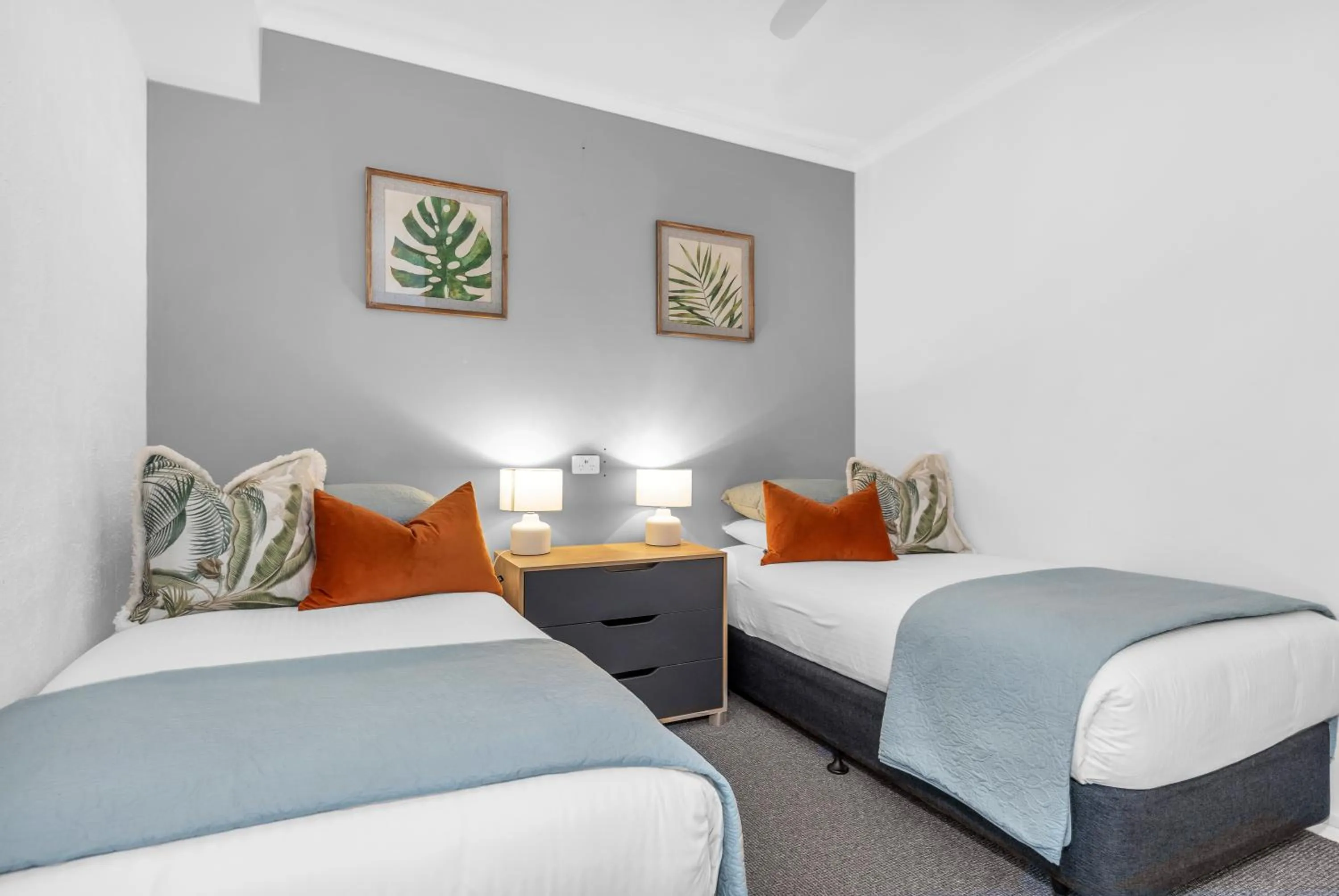 Bedroom, Bed in The Palms Apartments