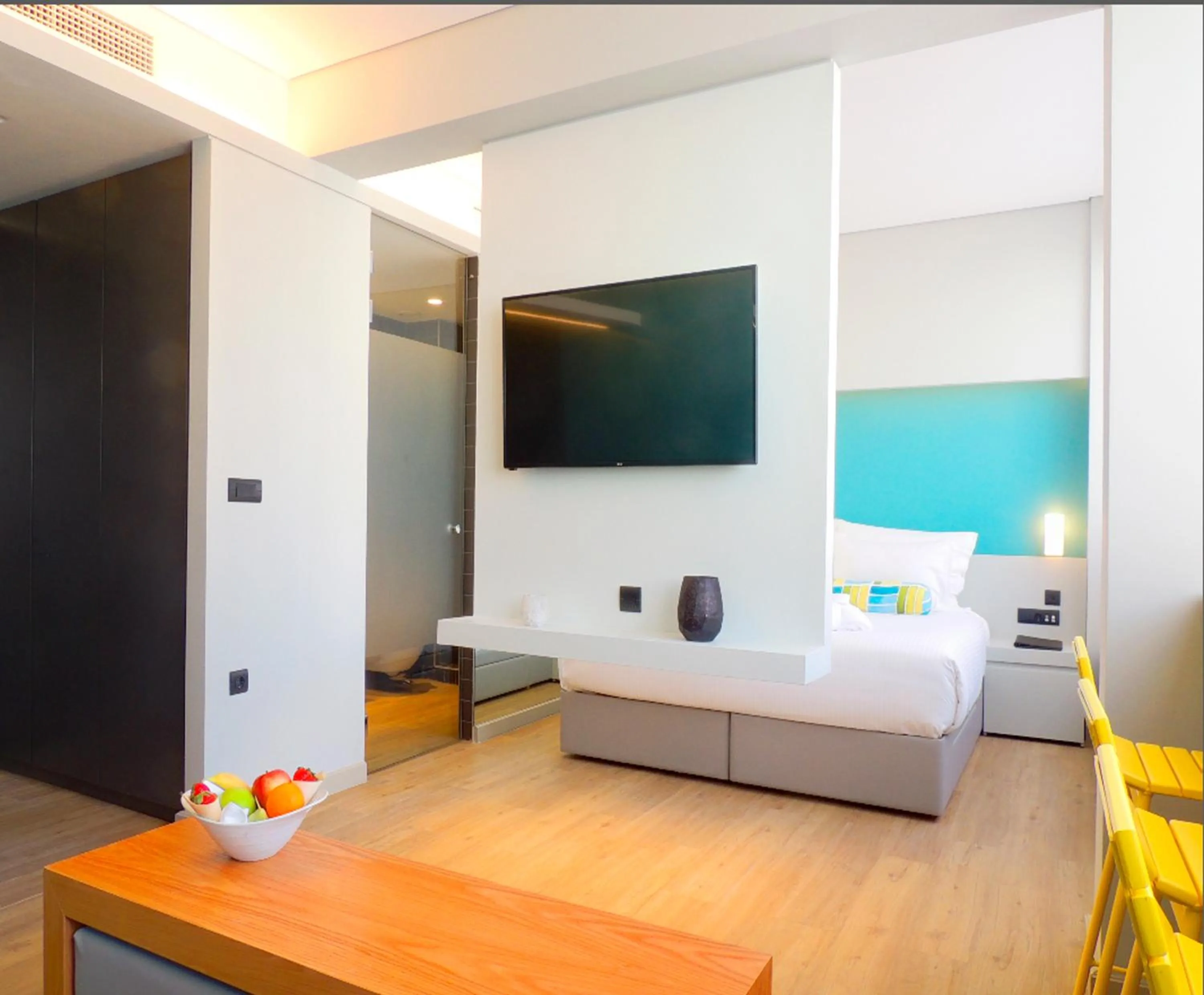 Photo of the whole room, Bed in Athenaeum K 29