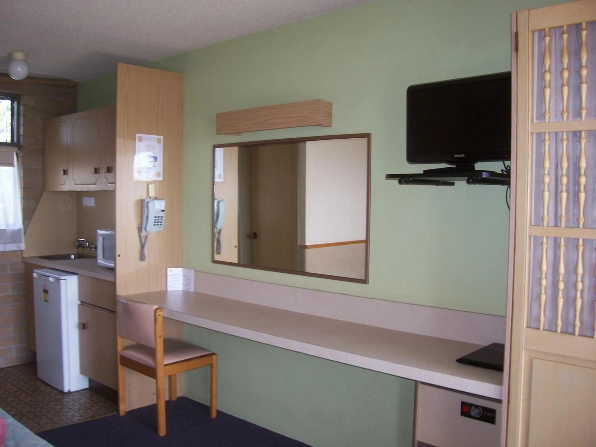 Decorative detail in Town Centre Motor Inn