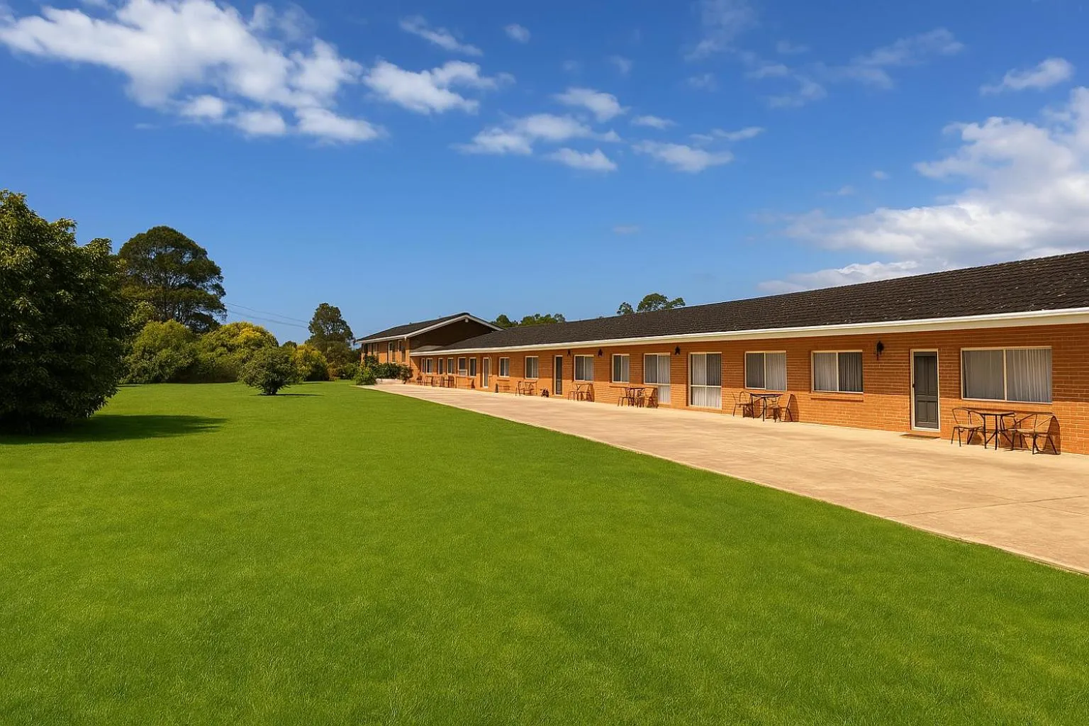 Property building in Bayview Motor Inn