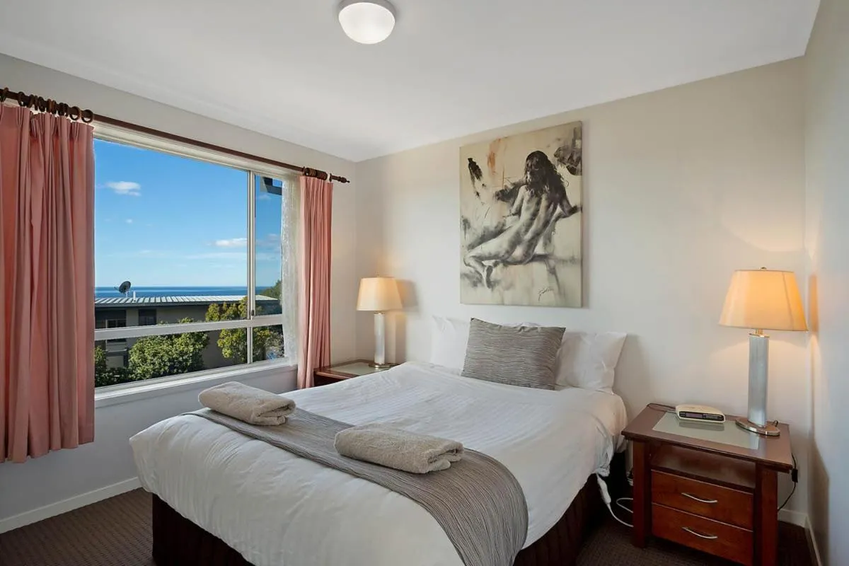 Bed in Eagle Heights Holiday Units