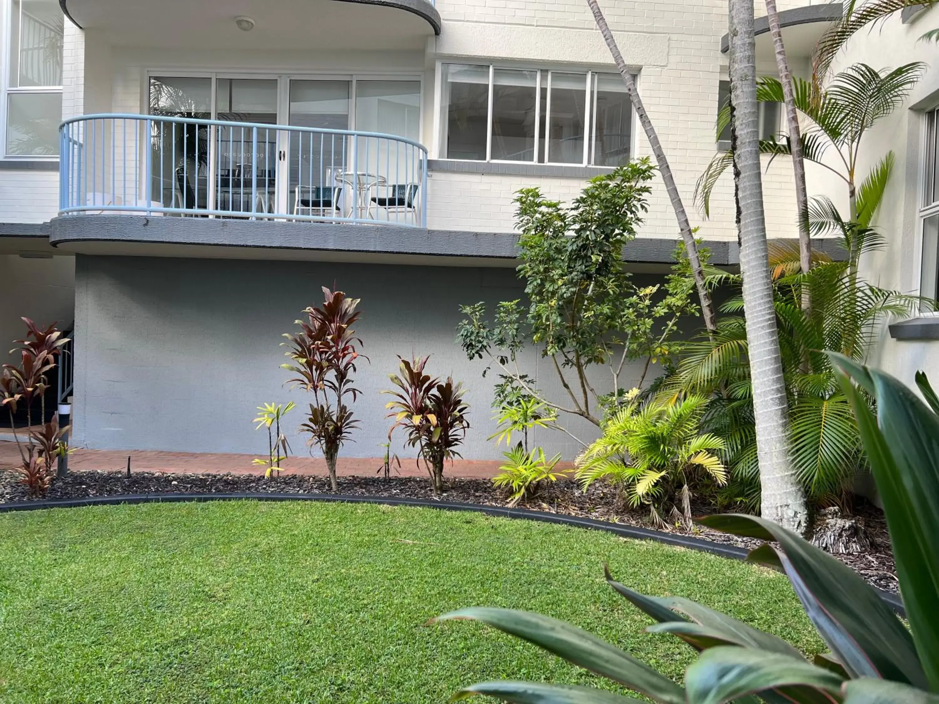 Studio with Garden View in Beachside Mooloolaba Studio with Garden View in Beachside Mooloolaba