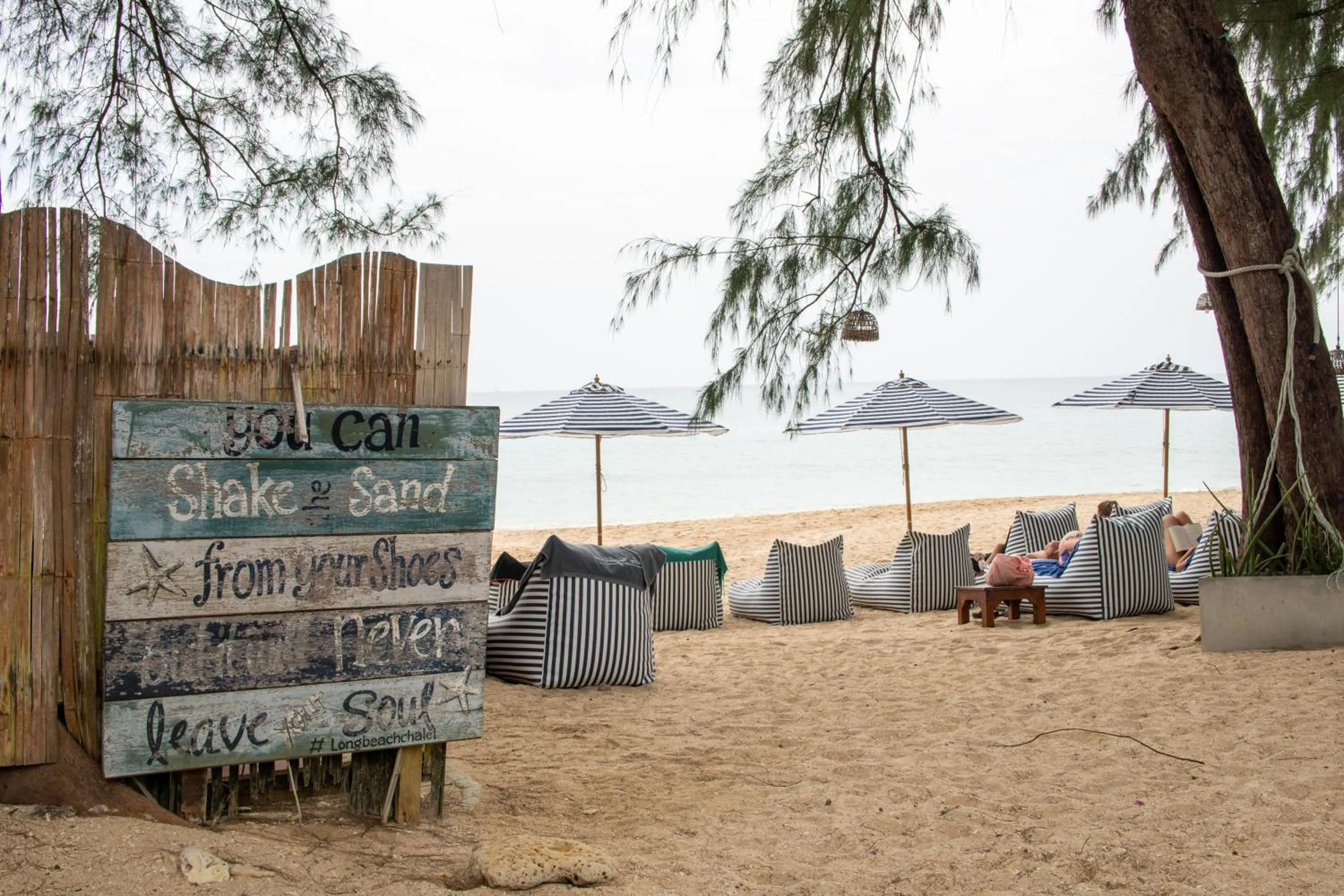 Lounge or bar in Long Beach Chalet - SHA Extra Plus