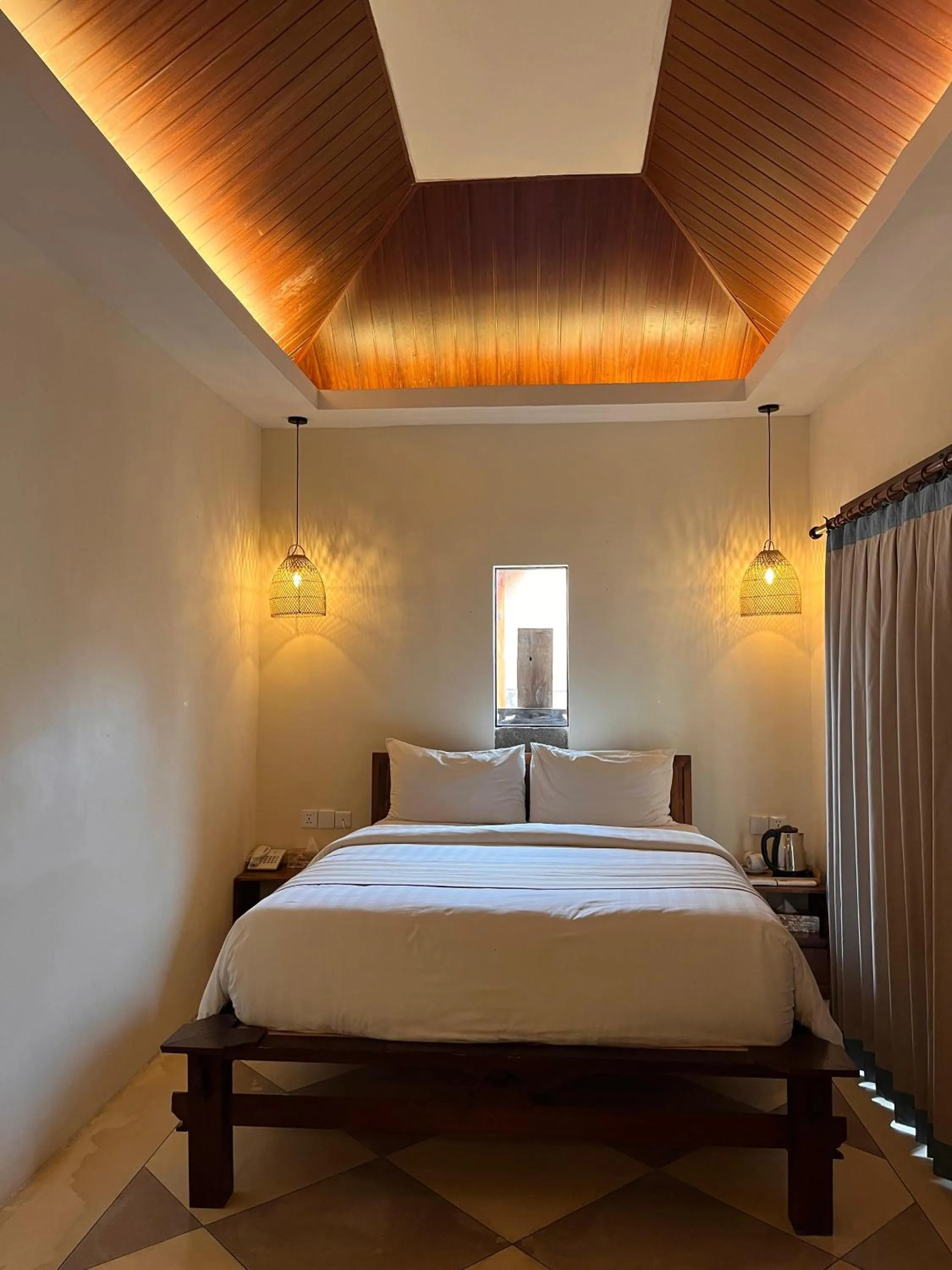 Bedroom, Bed in Visakha Sanur by Puri Signatures