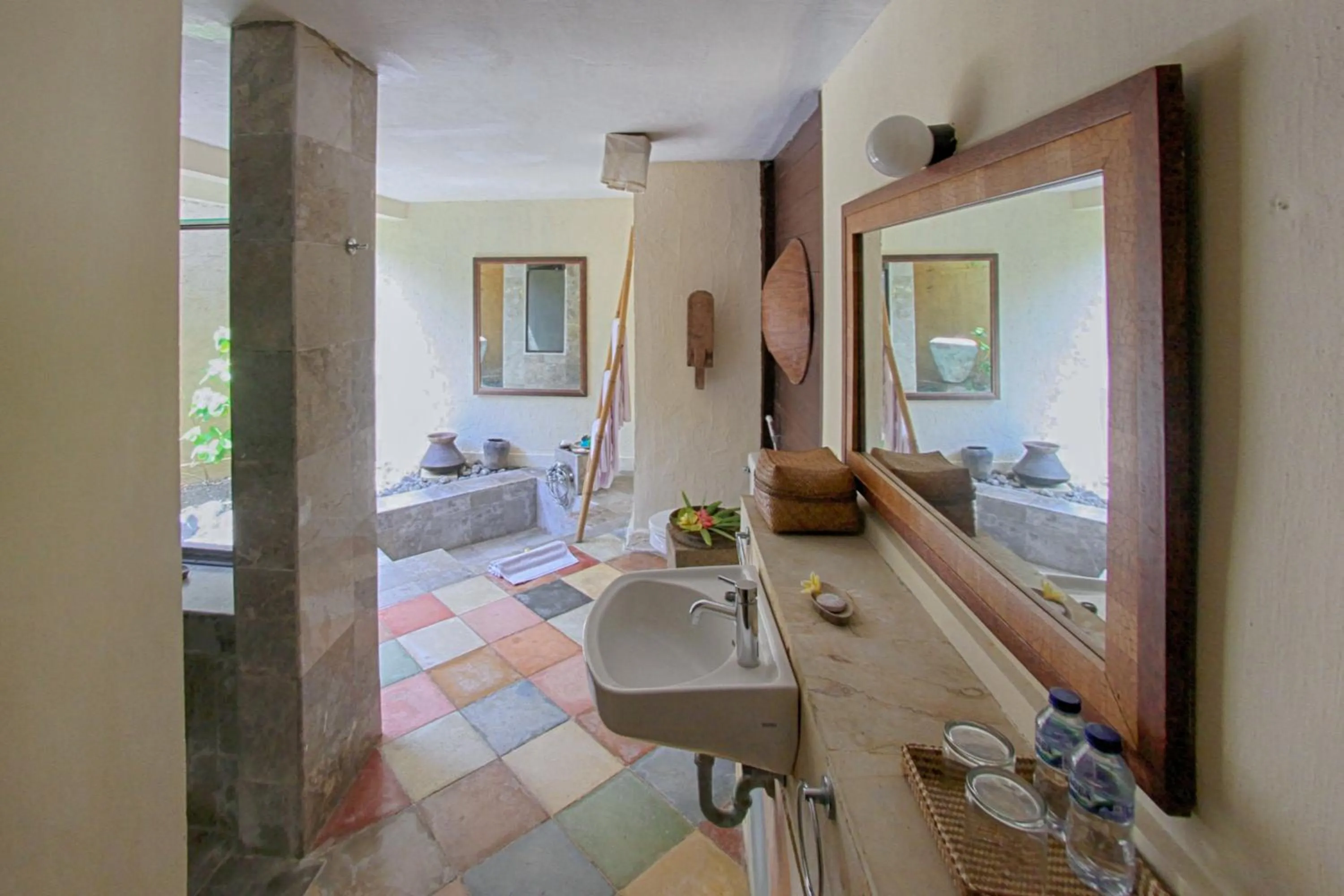 Bathroom in Visakha Sanur by Puri Signatures