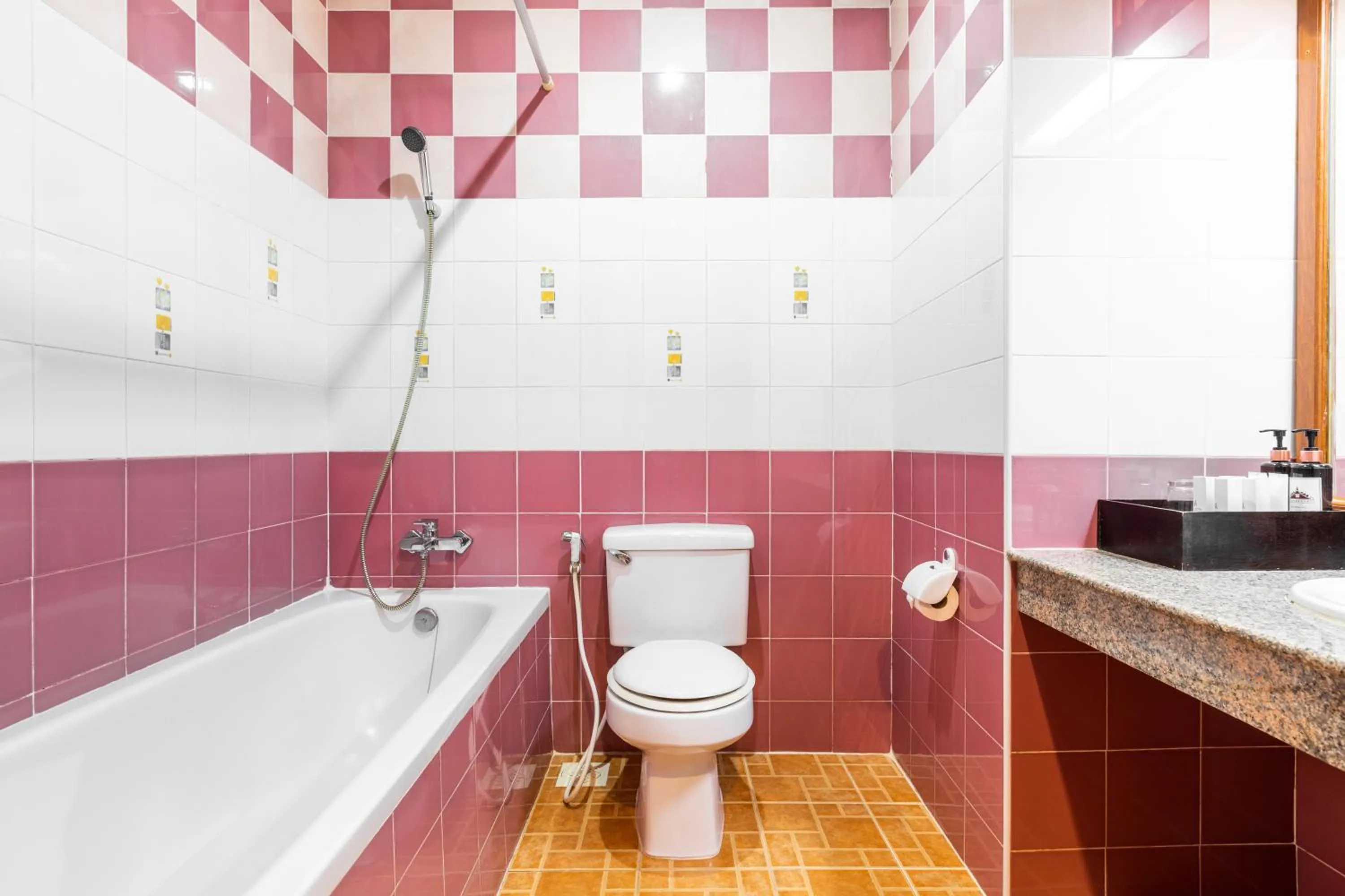 Toilet in Tony Resort