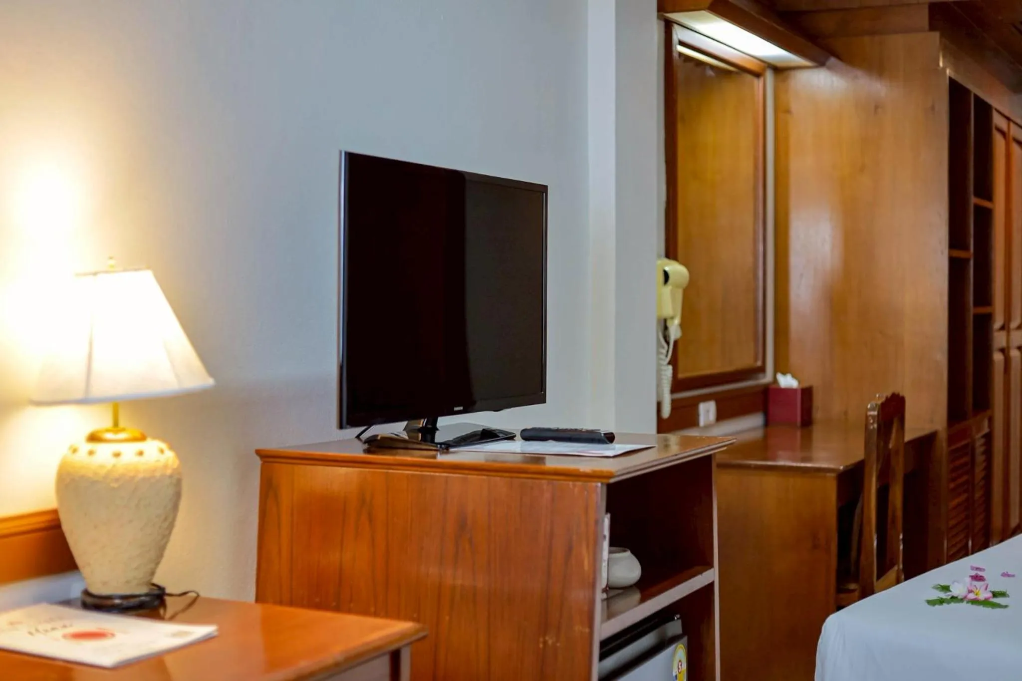 Bedroom, Bed in Tony Resort