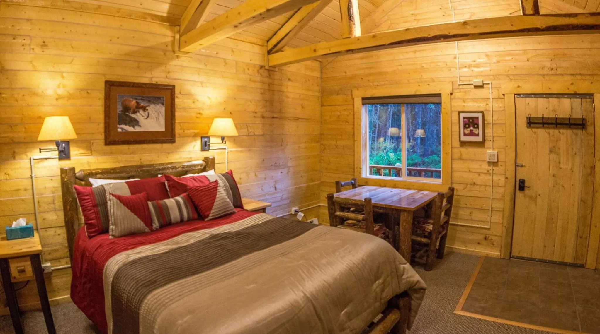 Bed in Denali Tri-Valley Cabins