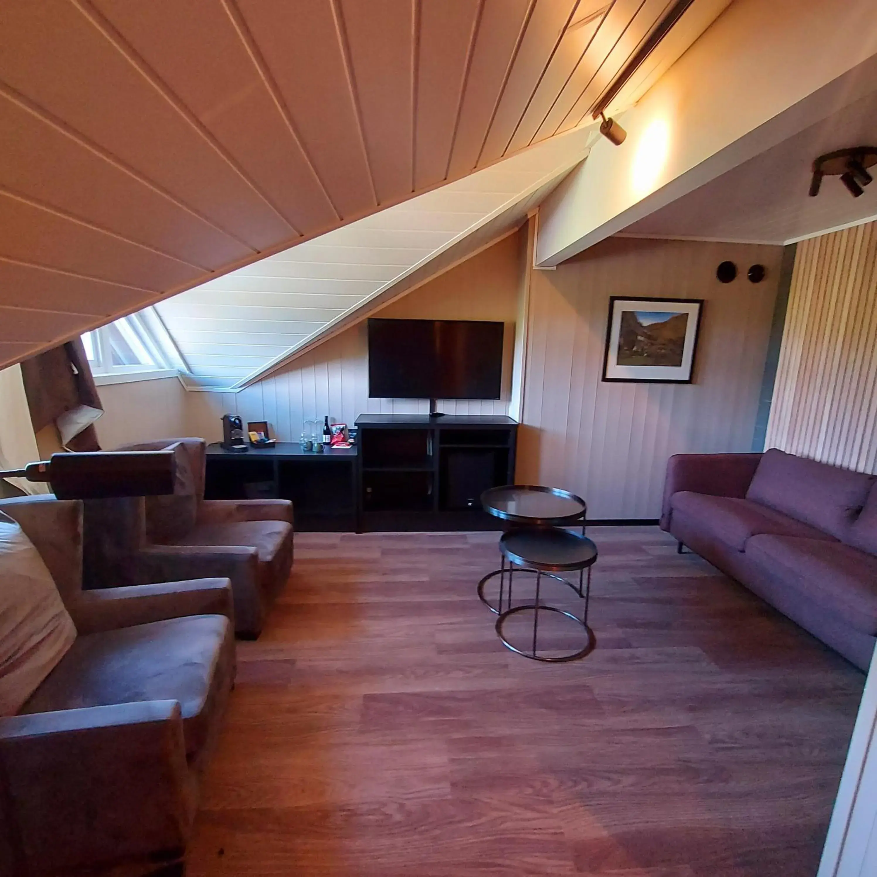 Standard Double Suite - single occupancy in Hovdestøylen Standard Double Suite - single occupancy in Hovdestøylen