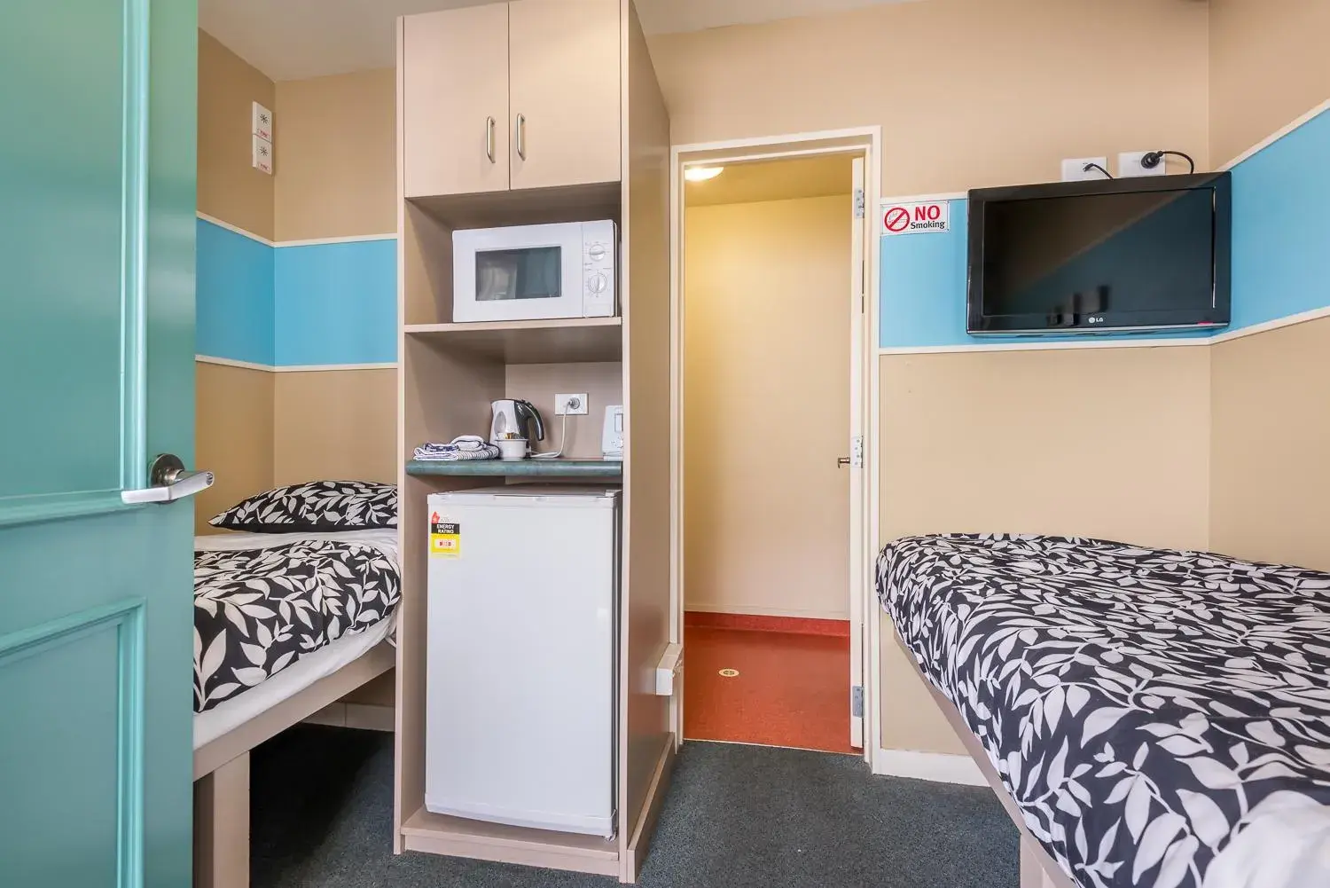 Small Twin Room in Astray Motel Small Twin Room in Astray Motel