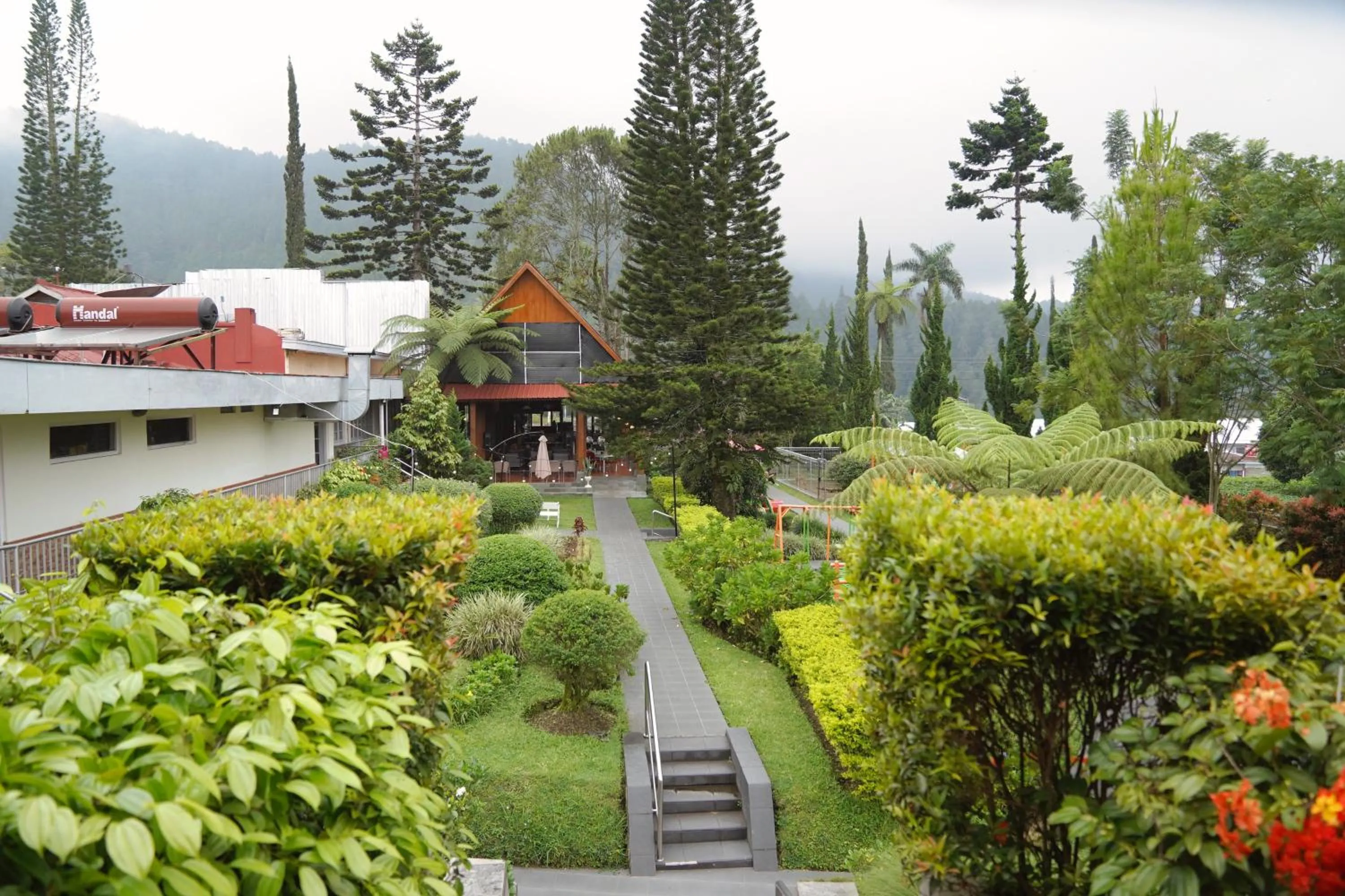 Day in Hotel Indah Palace Tawangmangu