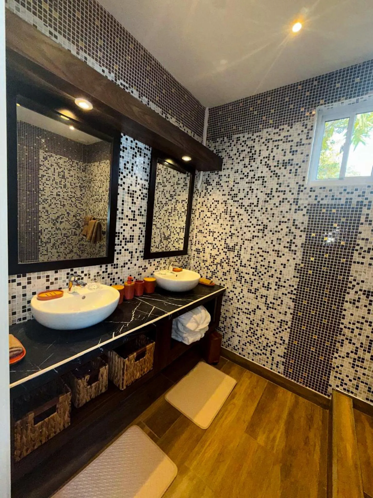 Bathroom in Secret Harbour Boutique Hotel and Marina