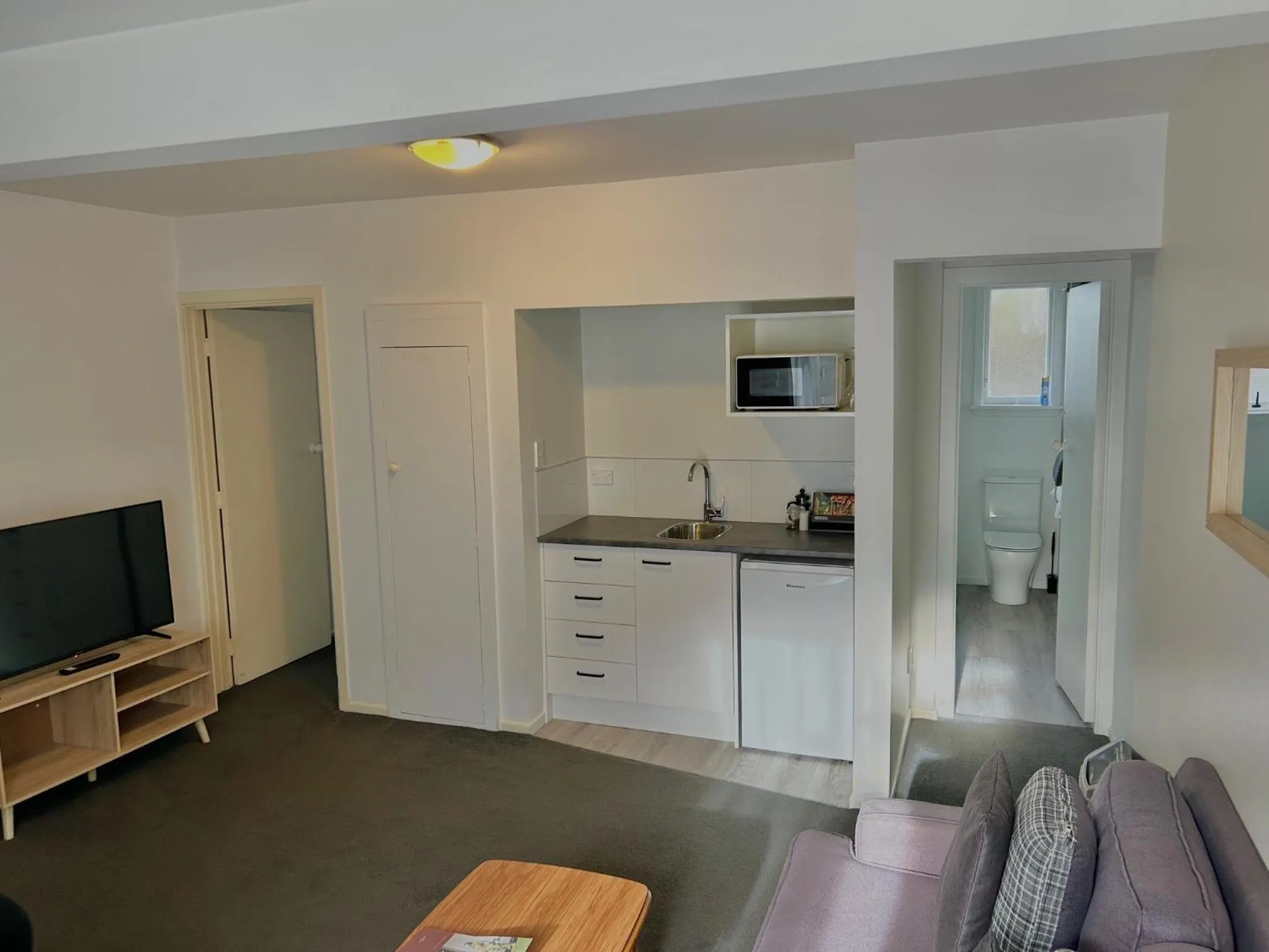 Kitchen or kitchenette in Casino Court Motor Lodge