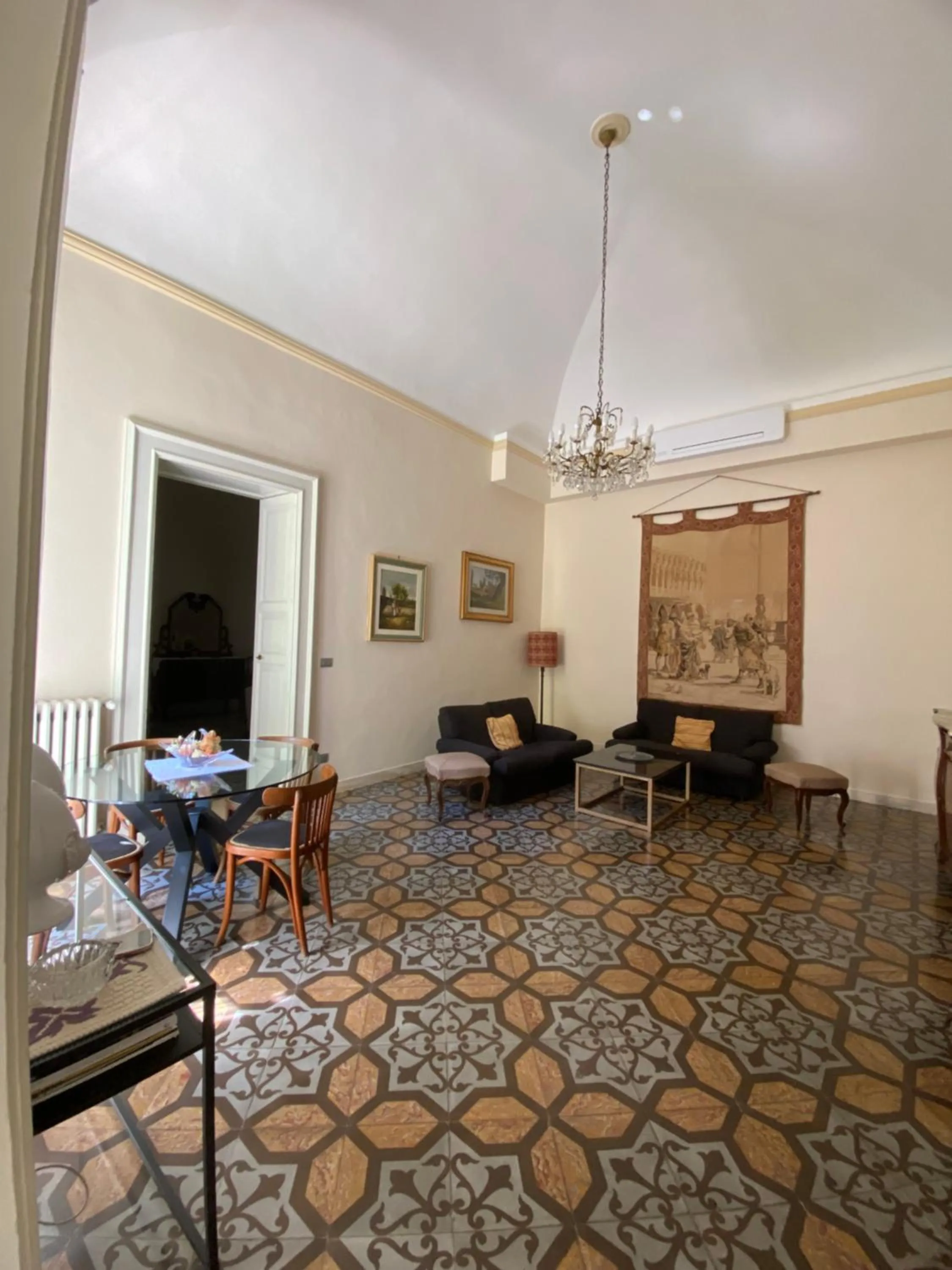 Seating area in Palazzo Rollo