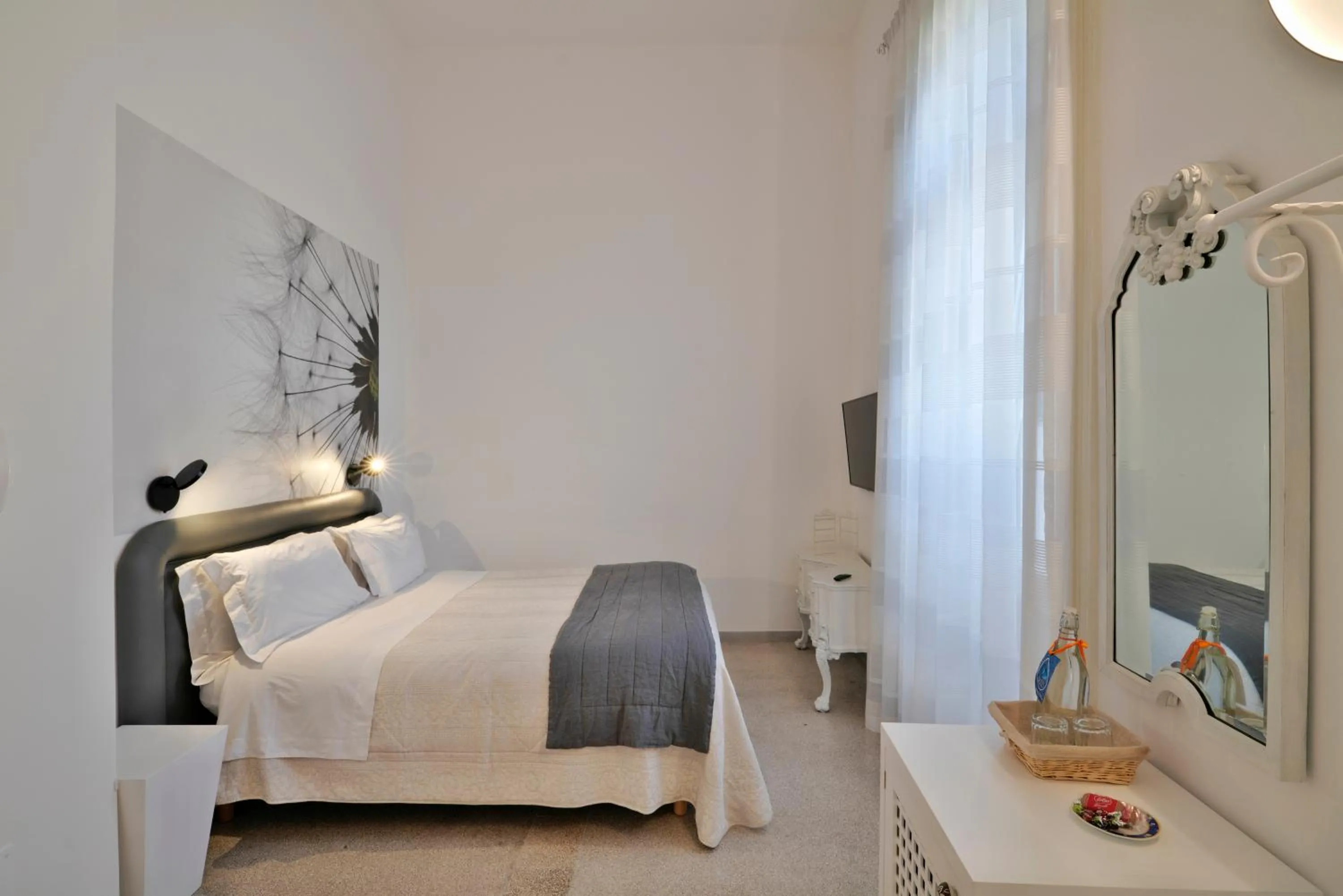 Photo of the whole room, Bed in Palazzo Rollo