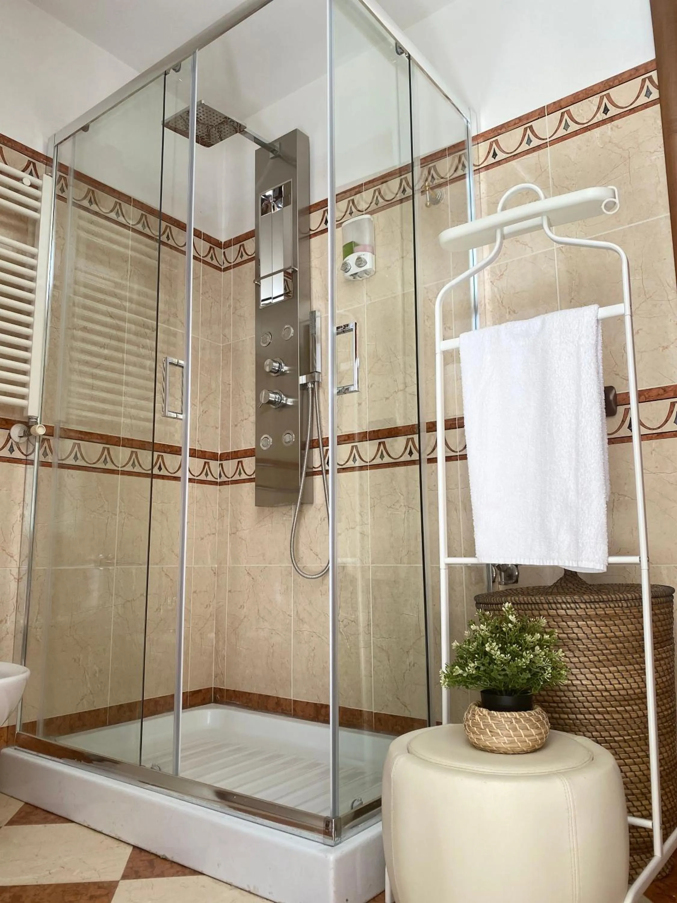 Bathroom in Laetitia Guest House32